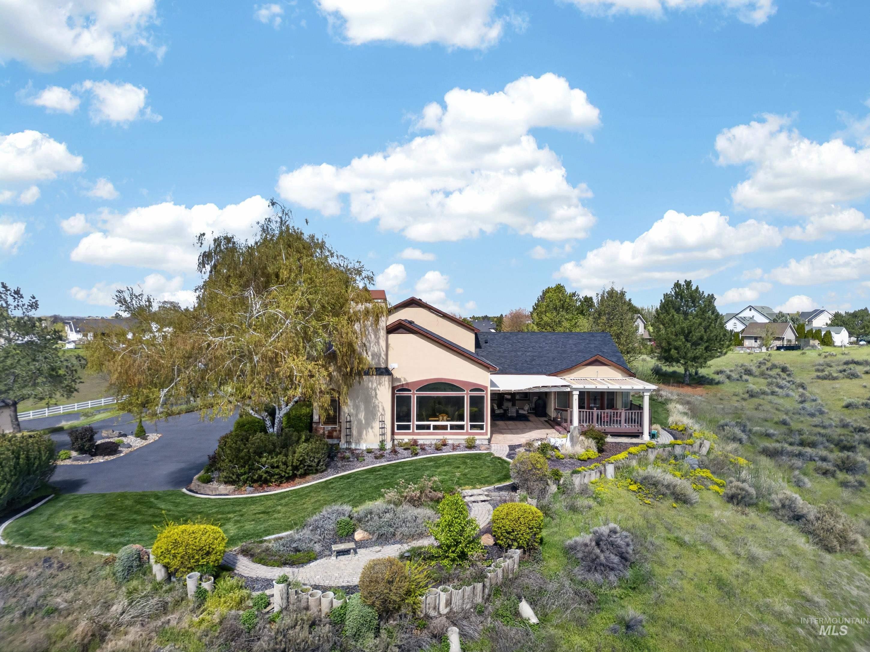 9810 Grand Teton Trail, Middleton, Idaho 83644, 4 Bedrooms, 4 Bathrooms, Residential For Sale, Price $1,395,000, 98982271