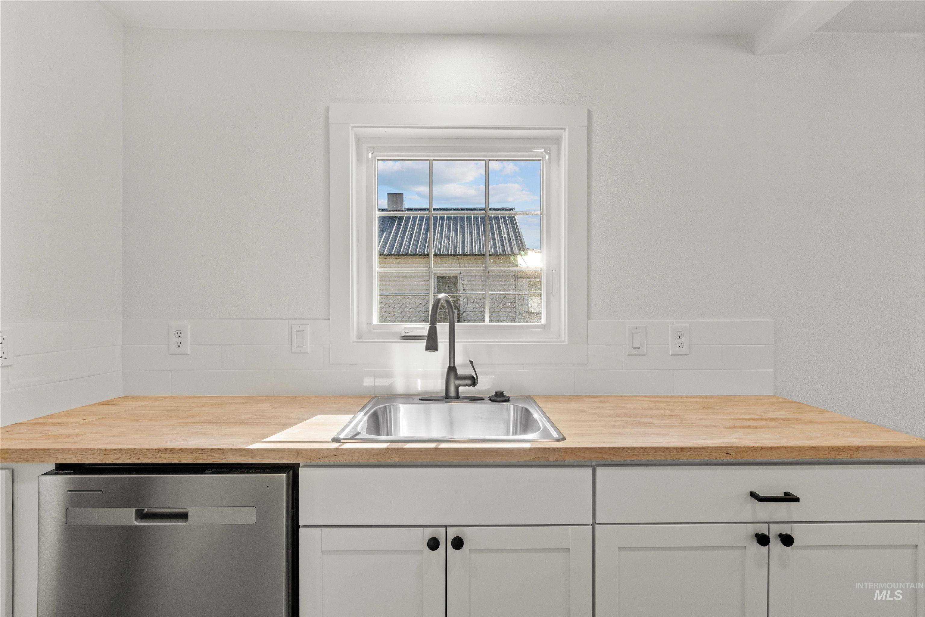 145 2nd St, Grand View, Idaho 83624, 1 Bedroom, 1 Bathroom, Residential For Sale, Price $175,000,MLS 98982272