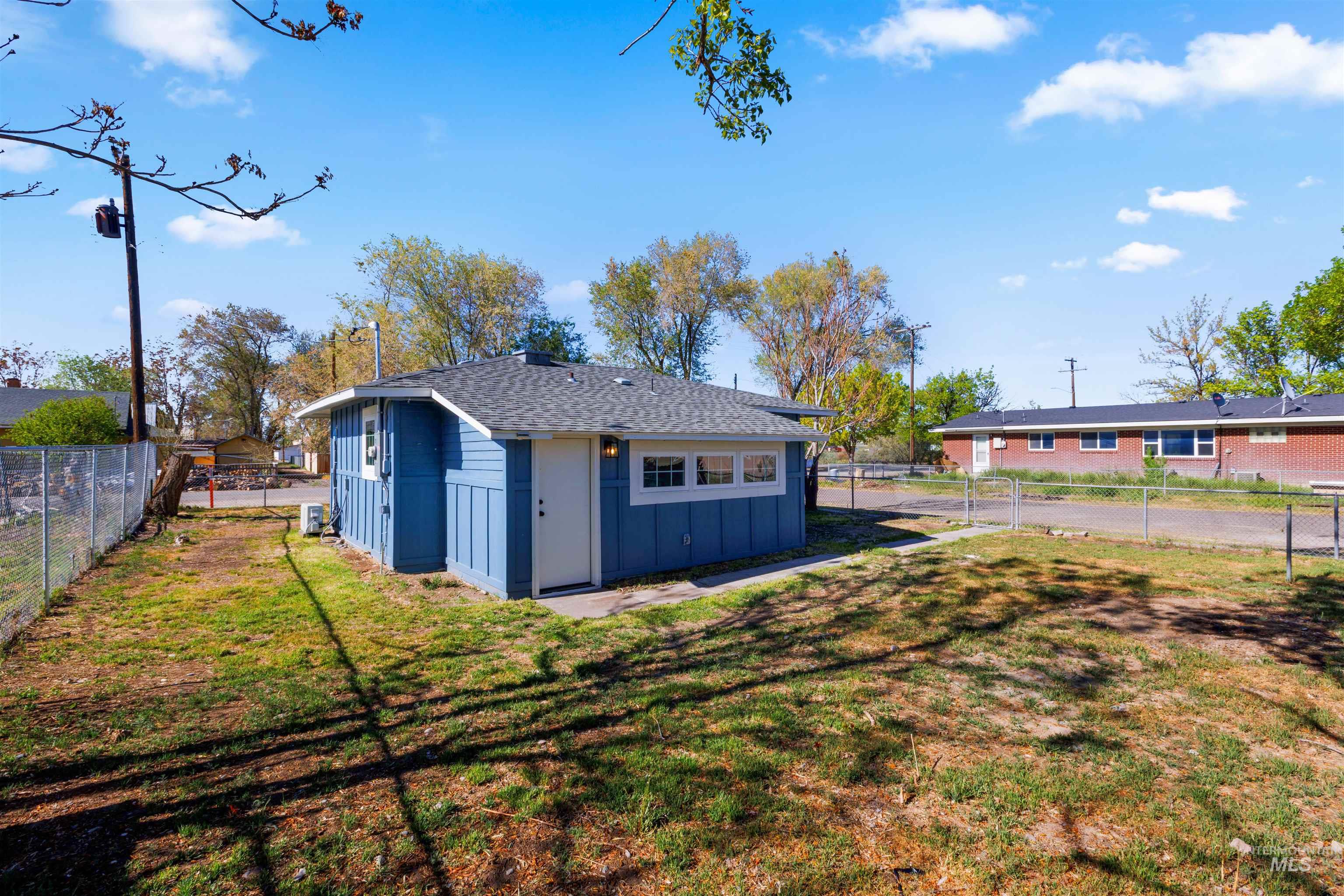 145 2nd St, Grand View, Idaho 83624, 1 Bedroom, 1 Bathroom, Residential For Sale, Price $175,000,MLS 98982272