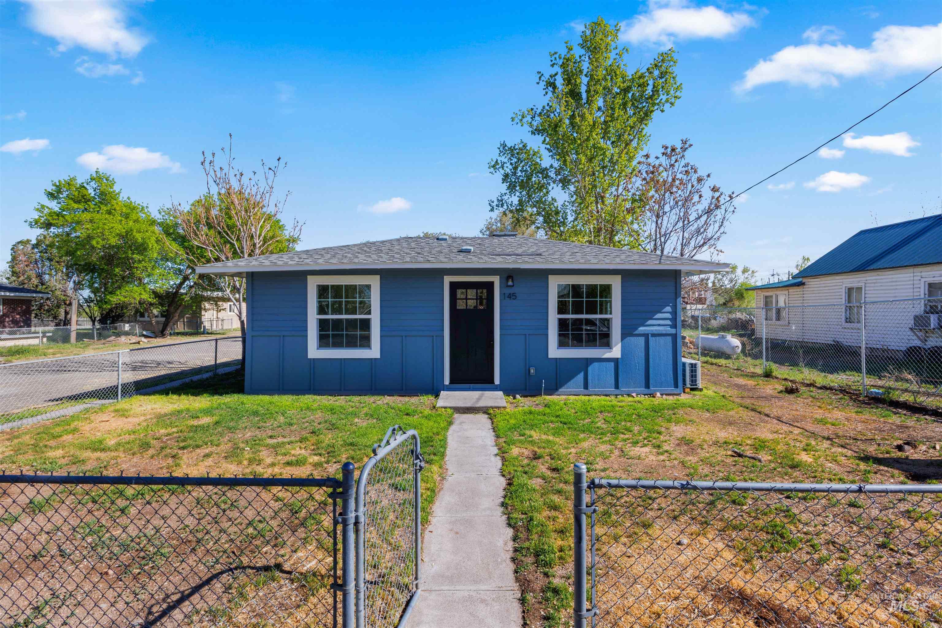 145 2nd St, Grand View, Idaho 83624, 1 Bedroom, 1 Bathroom, Residential For Sale, Price $175,000,MLS 98982272