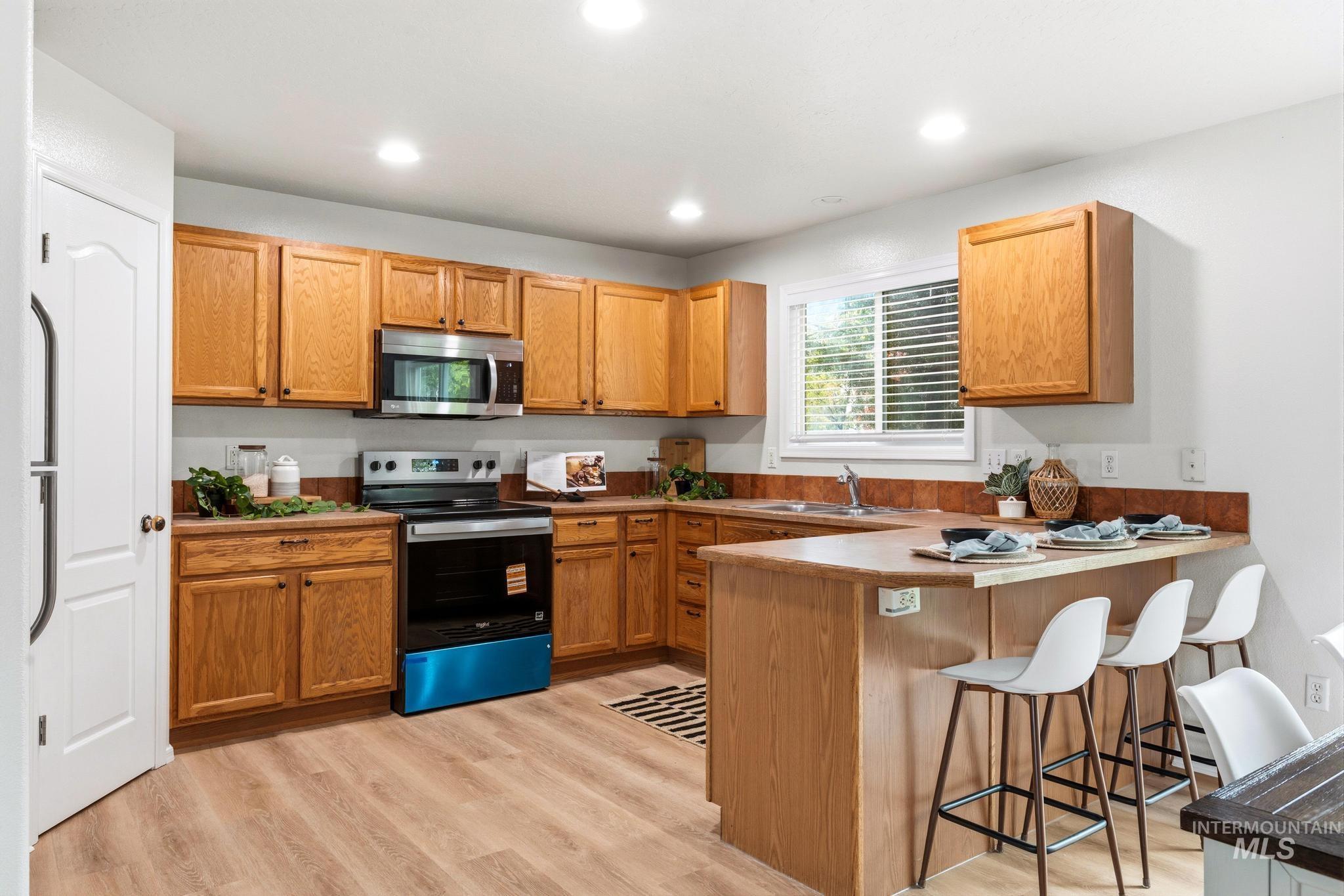 3139 W Pudu Ct, Meridian, Idaho 83646, 4 Bedrooms, 2.5 Bathrooms, Residential For Sale, Price $439,000,MLS 98982278