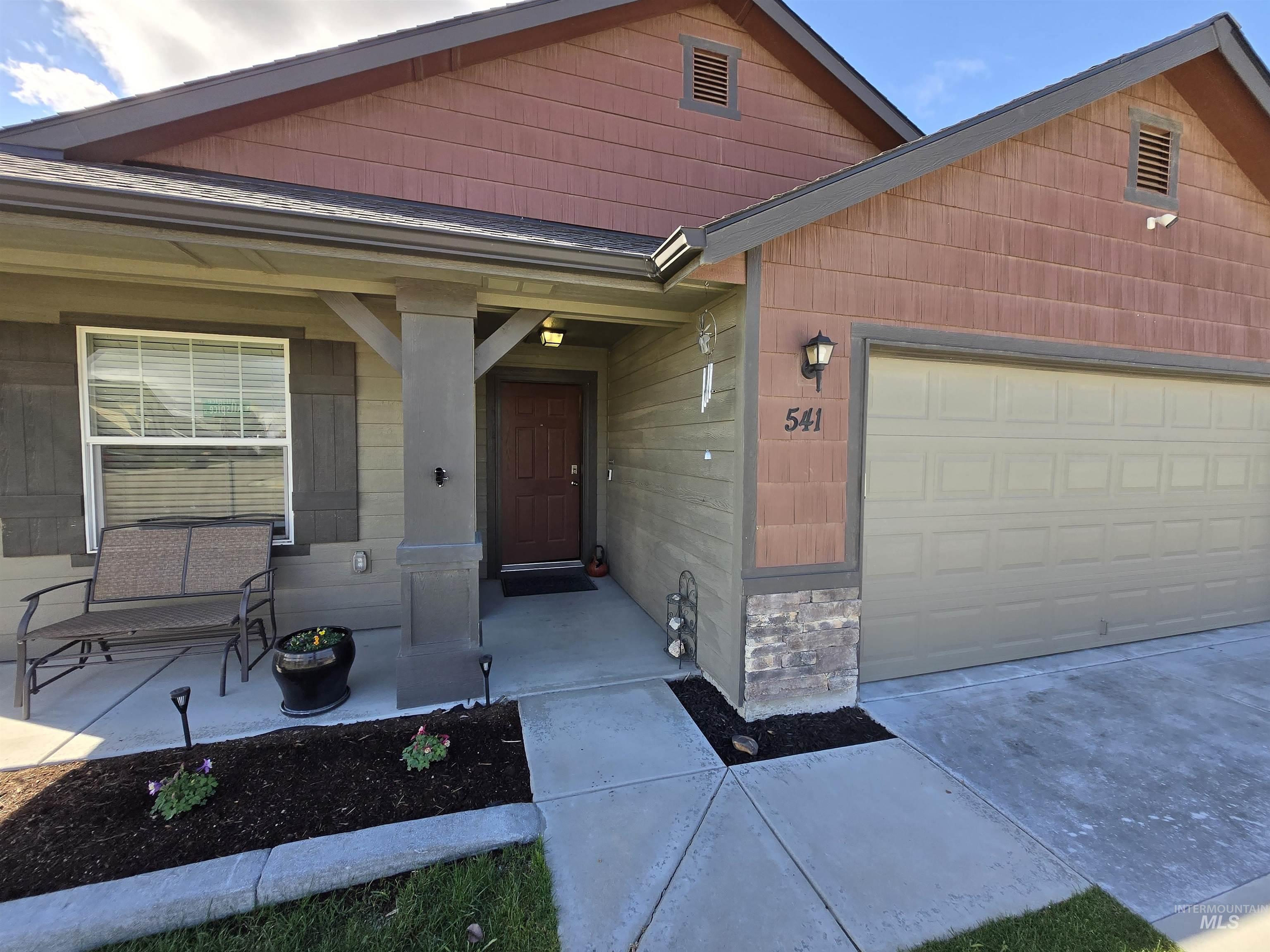 541 W Allspice St., Kuna, Idaho 83634, 3 Bedrooms, 2 Bathrooms, Residential For Sale, Price $448,900,MLS 98982279