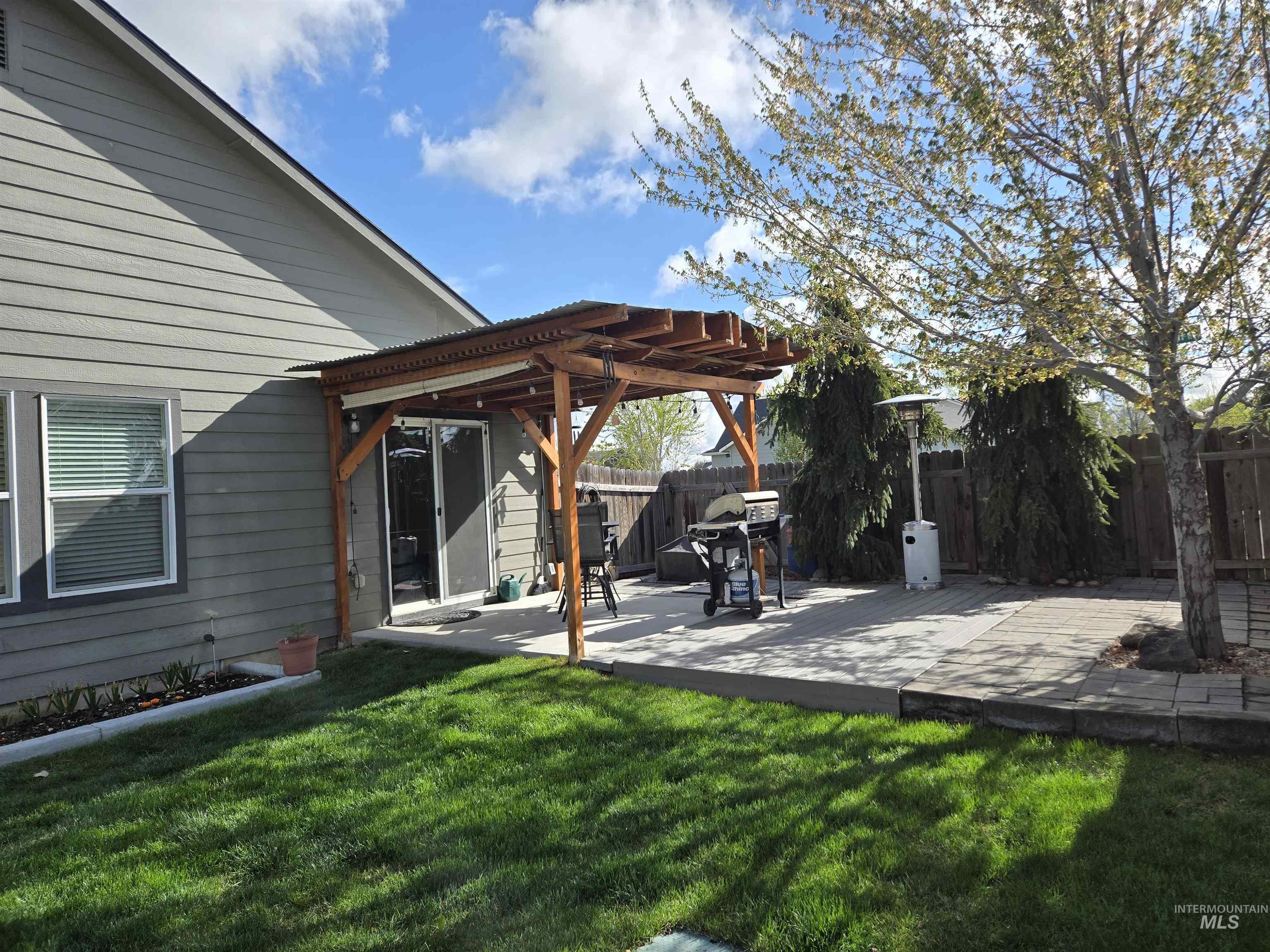 541 W Allspice St., Kuna, Idaho 83634, 3 Bedrooms, 2 Bathrooms, Residential For Sale, Price $448,900,MLS 98982279