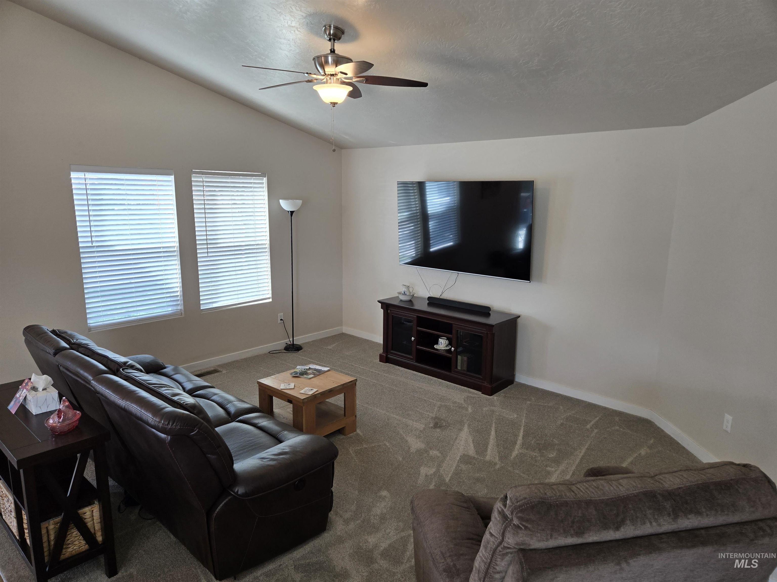 541 W Allspice St., Kuna, Idaho 83634, 3 Bedrooms, 2 Bathrooms, Residential For Sale, Price $448,900,MLS 98982279