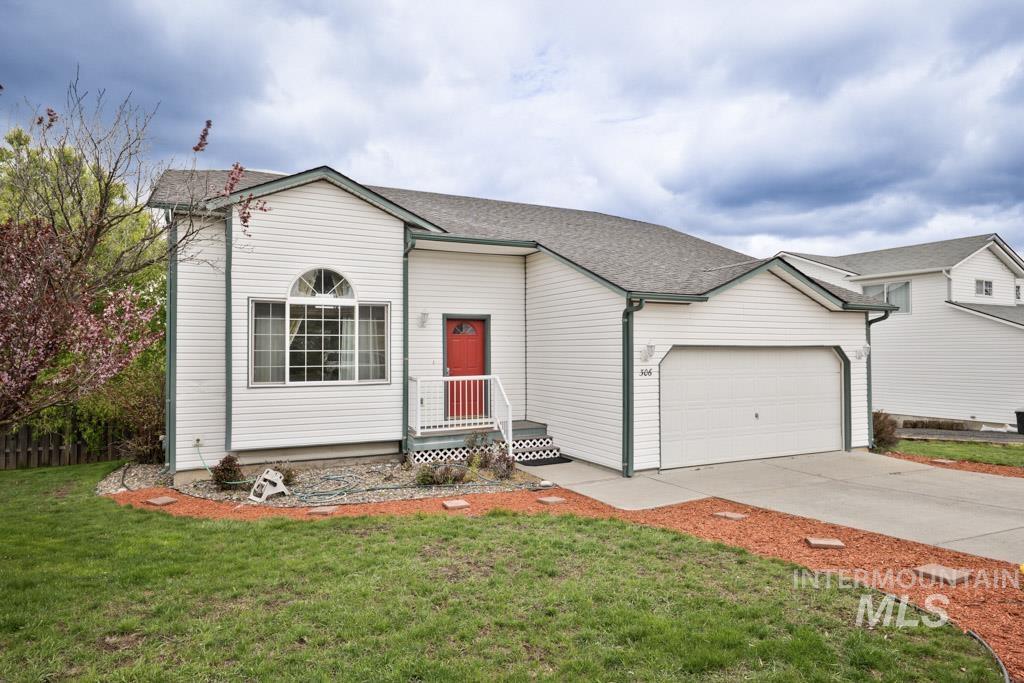 306 Gambels Lane, Moscow, Idaho 83843, 4 Bedrooms, 2 Bathrooms, Residential For Sale, Price $485,000, 98982280