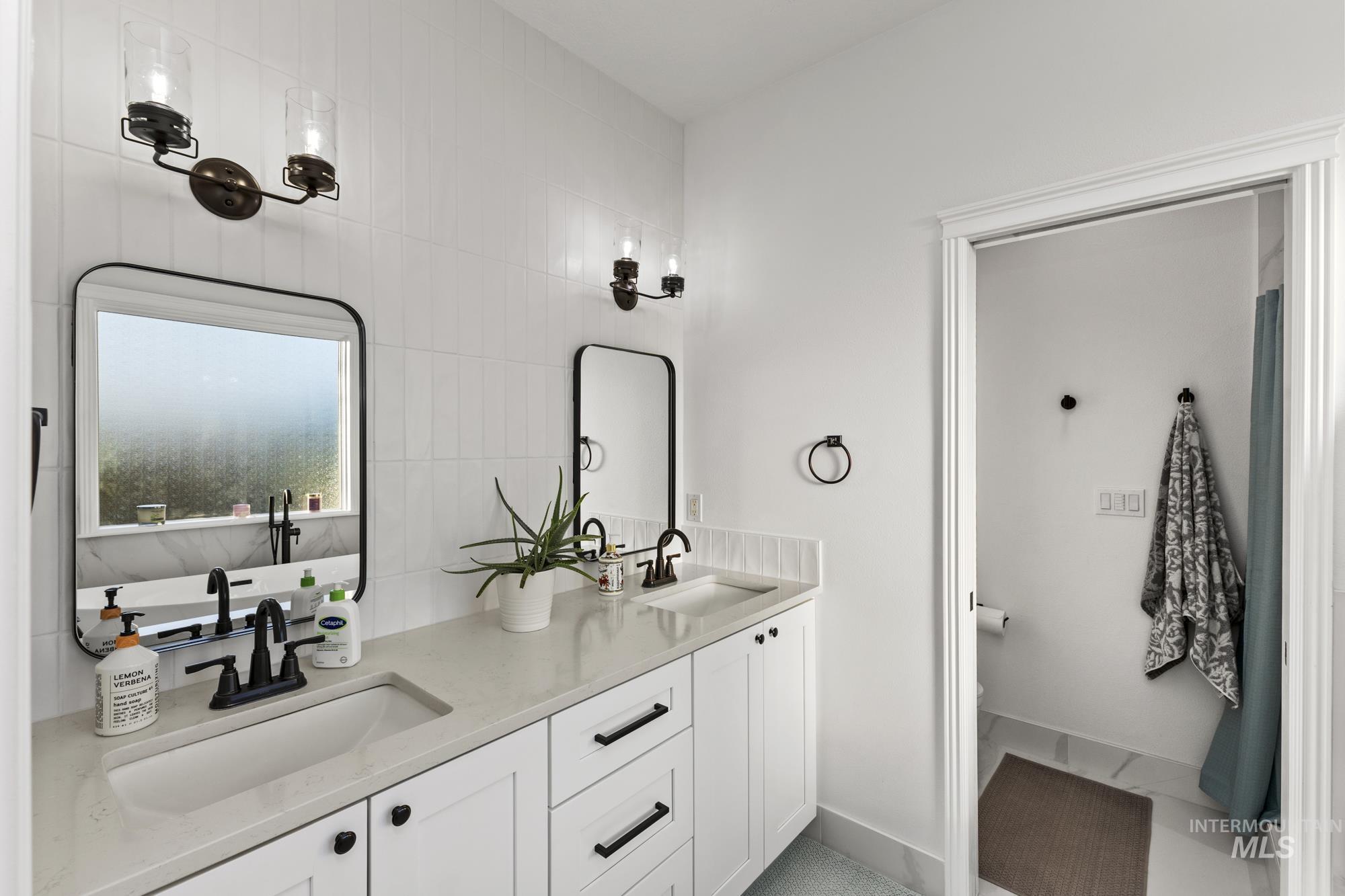 14820 Worden Way, Caldwell, Idaho 83607, 4 Bedrooms, 3 Bathrooms, Residential For Sale, Price $909,900, 98982281