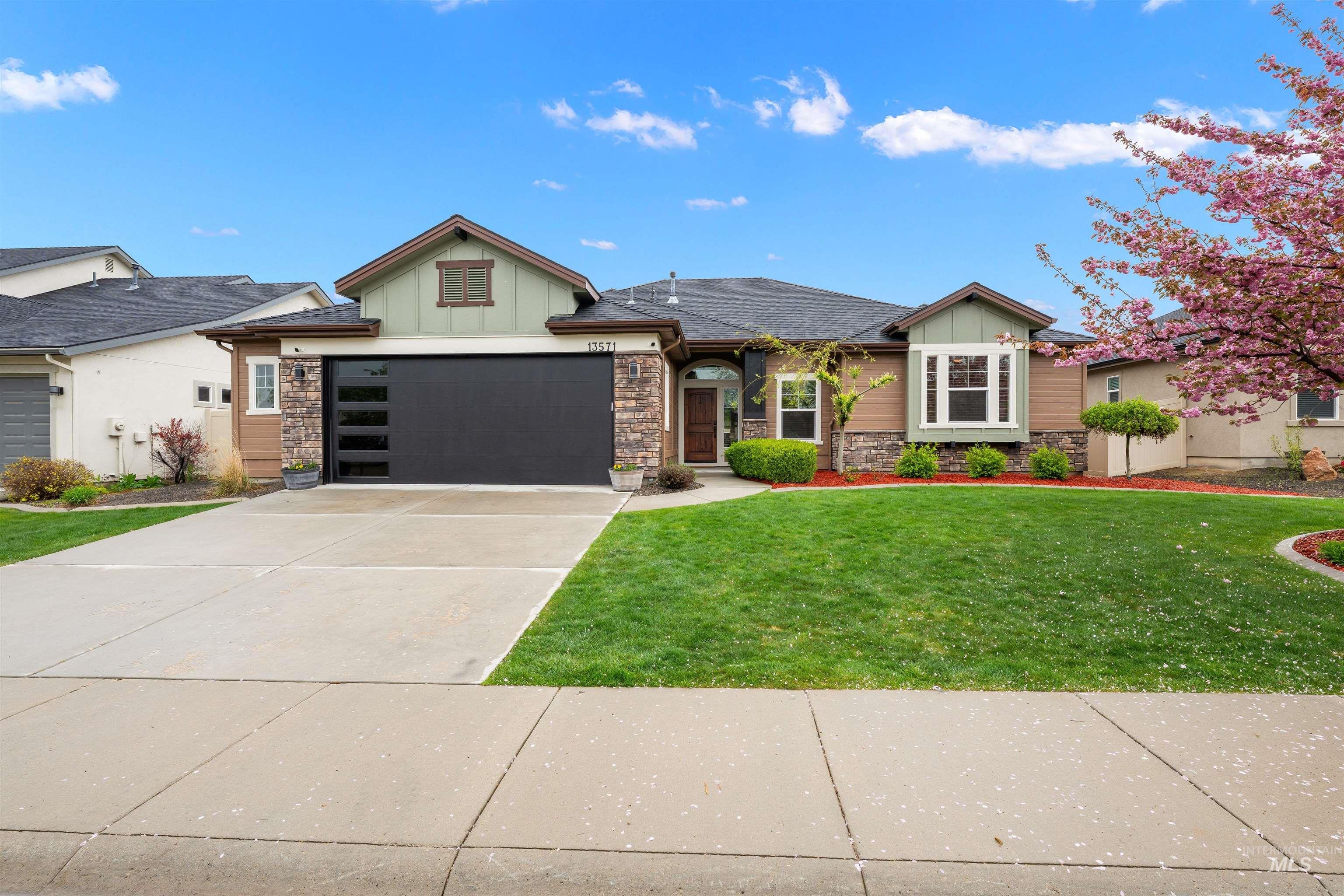 13571 Signorello St, Caldwell, Idaho 83607, 3 Bedrooms, 2 Bathrooms, Residential For Sale, Price $495,000, 98982283