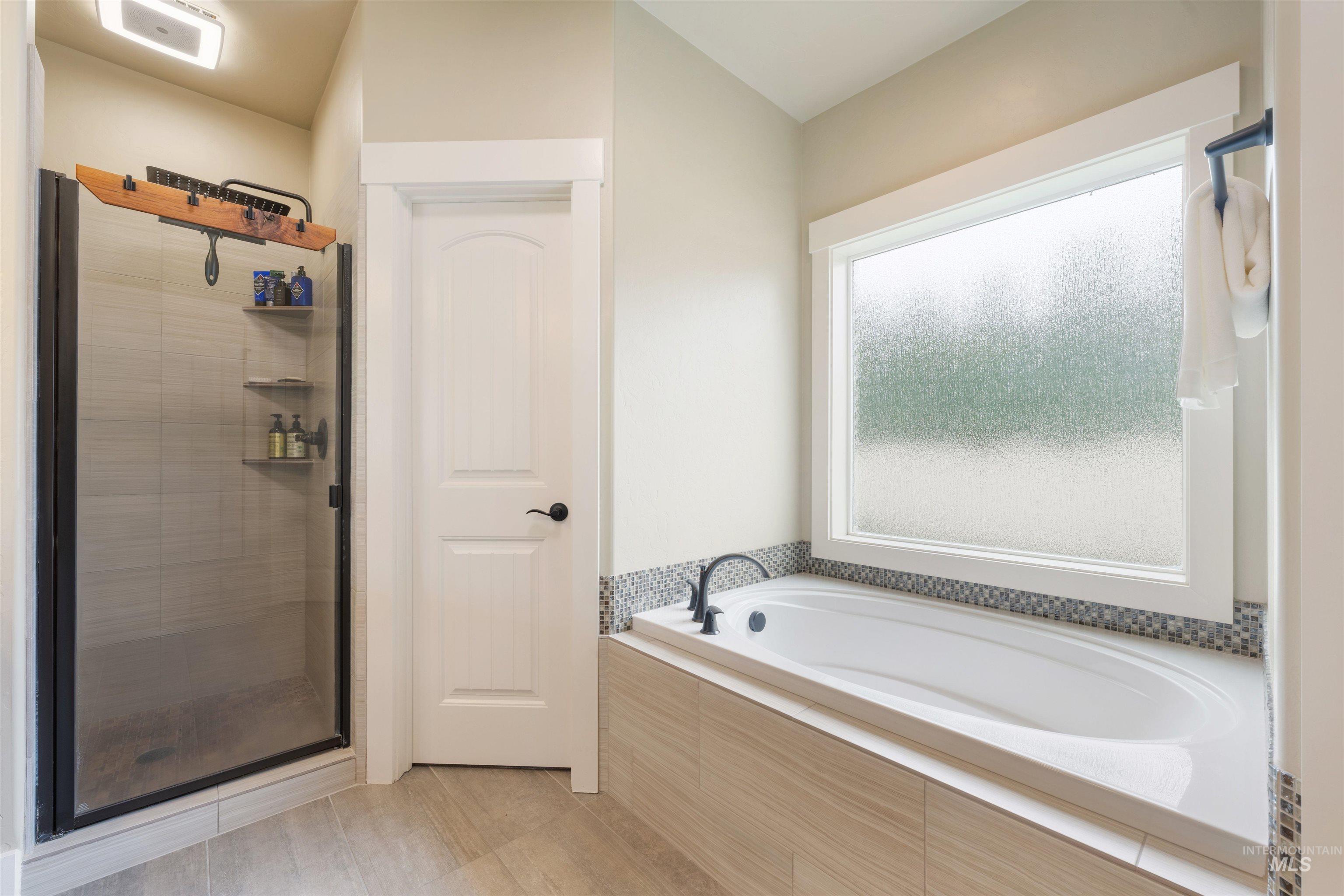 13571 Signorello St, Caldwell, Idaho 83607, 3 Bedrooms, 2 Bathrooms, Residential For Sale, Price $495,000, 98982283