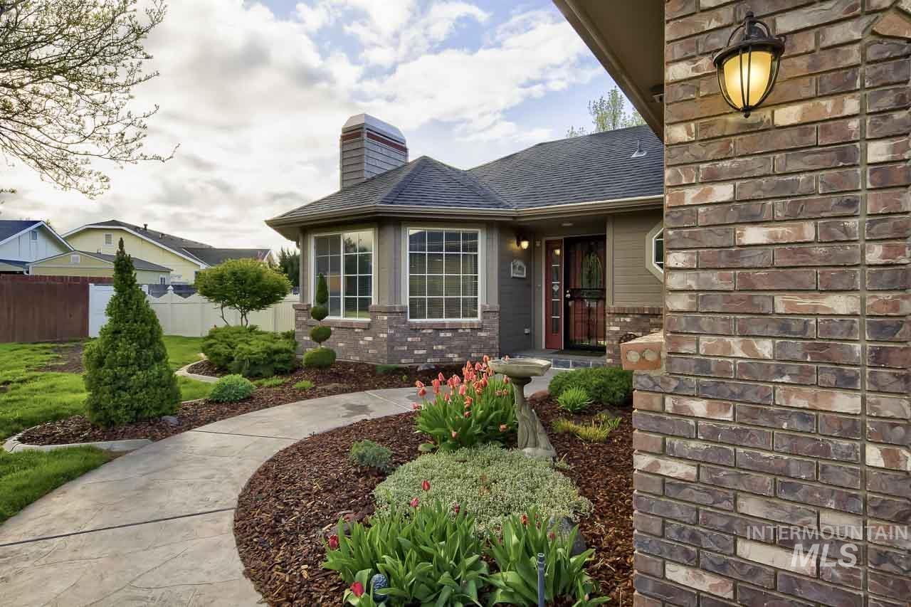 3427 Braden Lane, Nampa, Idaho 83686, 3 Bedrooms, 2 Bathrooms, Residential For Sale, Price $500,000,MLS 98982284