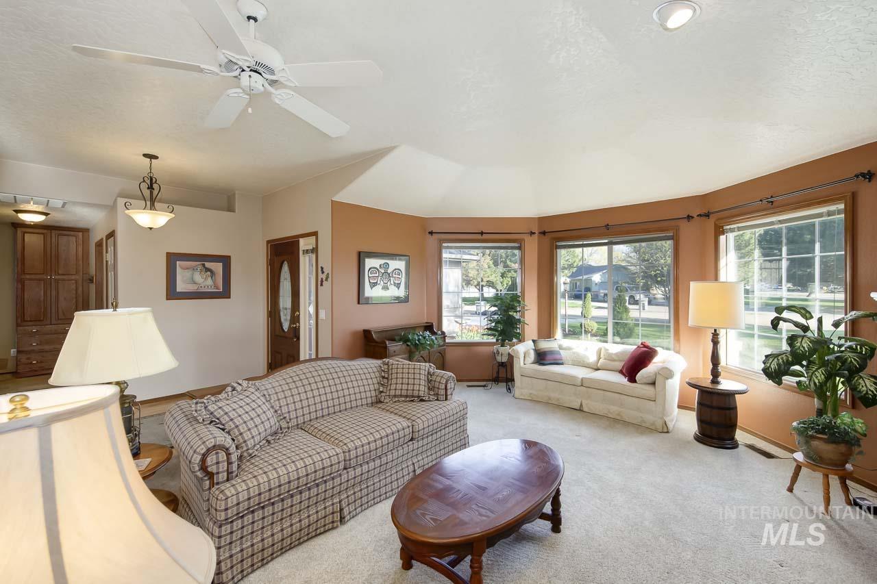 3427 Braden Lane, Nampa, Idaho 83686, 3 Bedrooms, 2 Bathrooms, Residential For Sale, Price $500,000,MLS 98982284