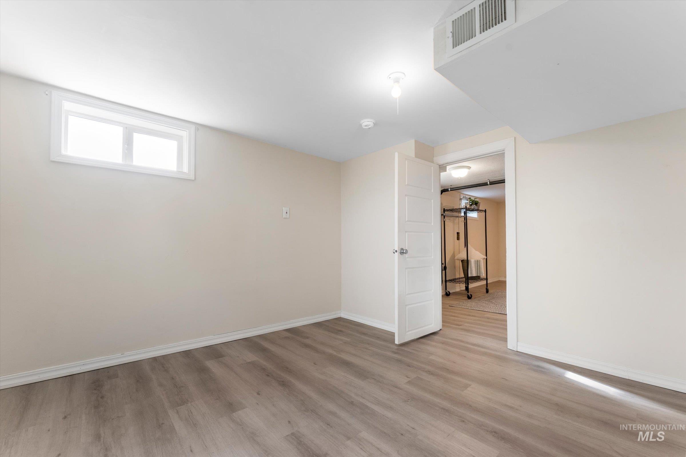 718 S Opal St, Boise, Idaho 83705, 3 Bedrooms, 1 Bathroom, Residential For Sale, Price $450,000,MLS 98982287