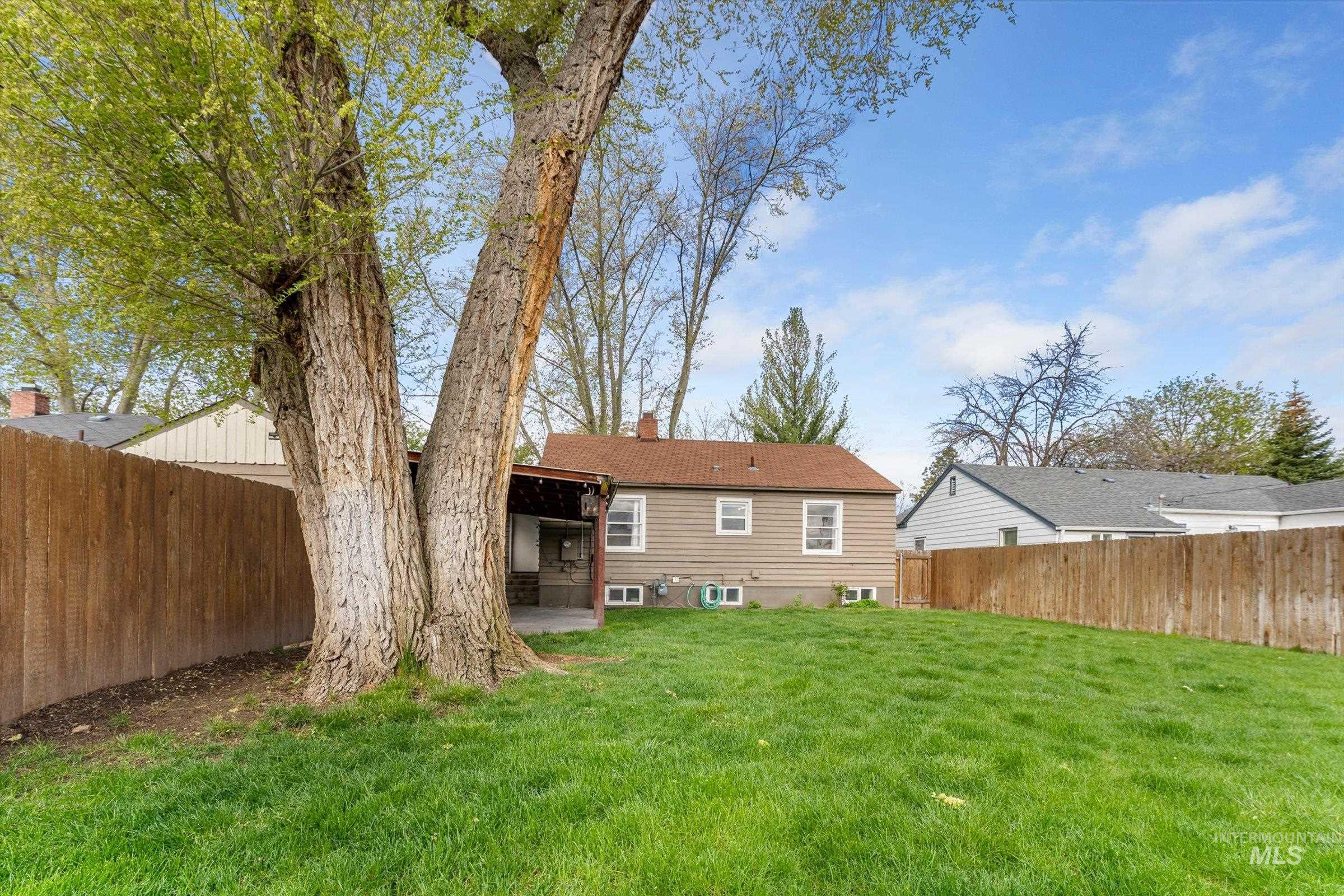 718 S Opal St, Boise, Idaho 83705, 3 Bedrooms, 1 Bathroom, Residential For Sale, Price $450,000,MLS 98982287