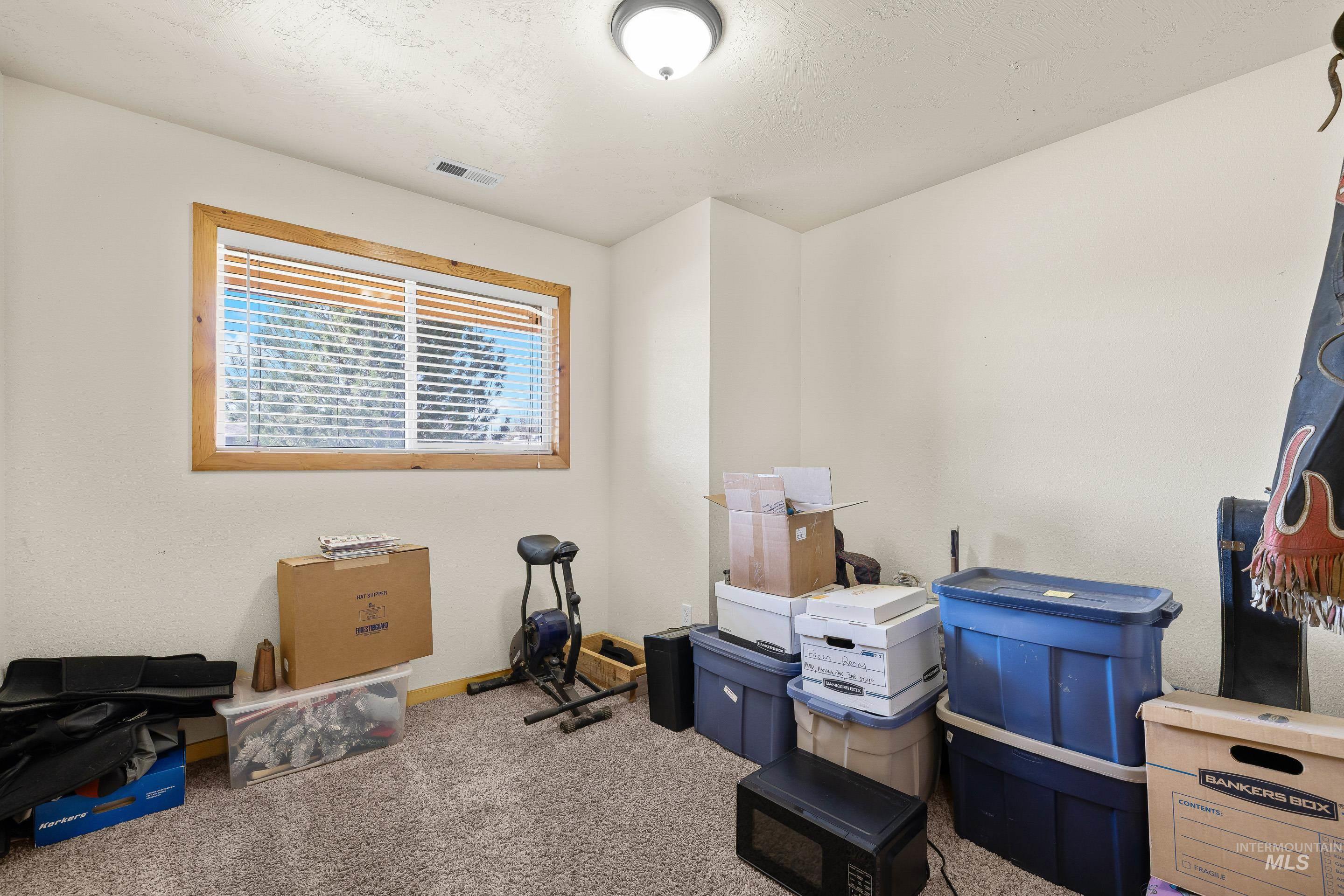 118 Linden St, New Plymouth, Idaho 83655, 3 Bedrooms, 1 Bathroom, Residential For Sale, Price $350,000,MLS 98982289