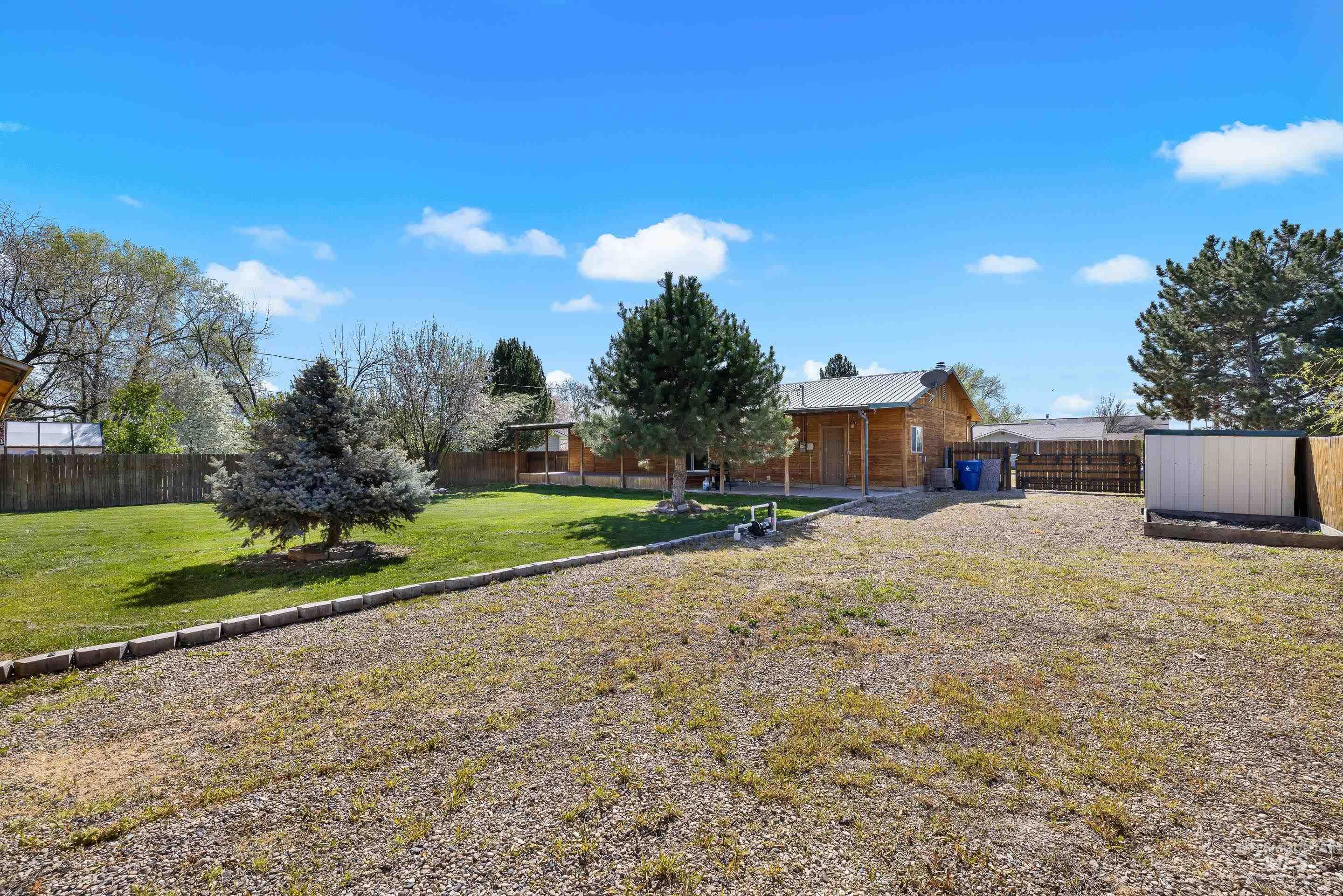 118 Linden St, New Plymouth, Idaho 83655, 3 Bedrooms, 1 Bathroom, Residential For Sale, Price $350,000,MLS 98982289