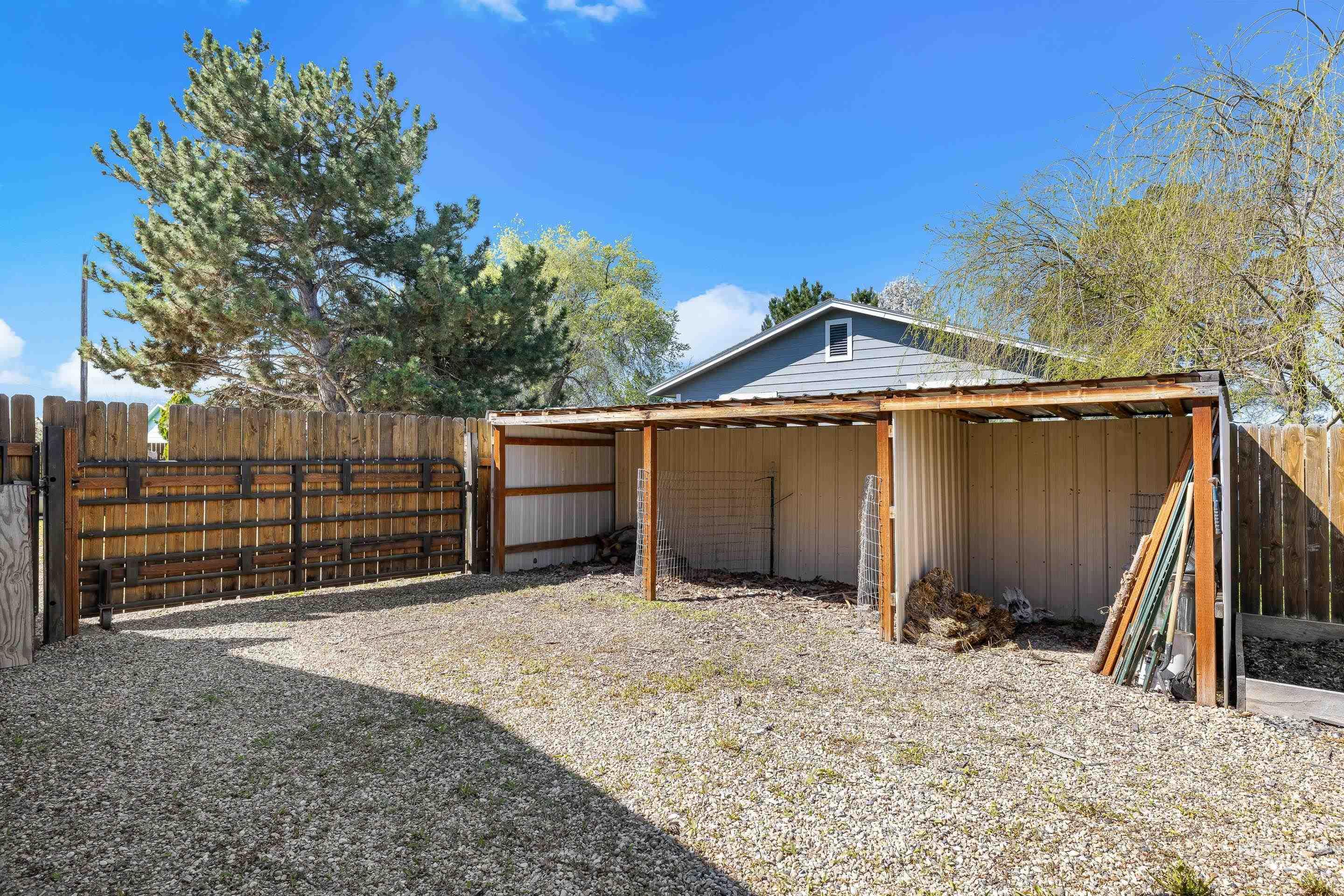 118 Linden St, New Plymouth, Idaho 83655, 3 Bedrooms, 1 Bathroom, Residential For Sale, Price $350,000,MLS 98982289