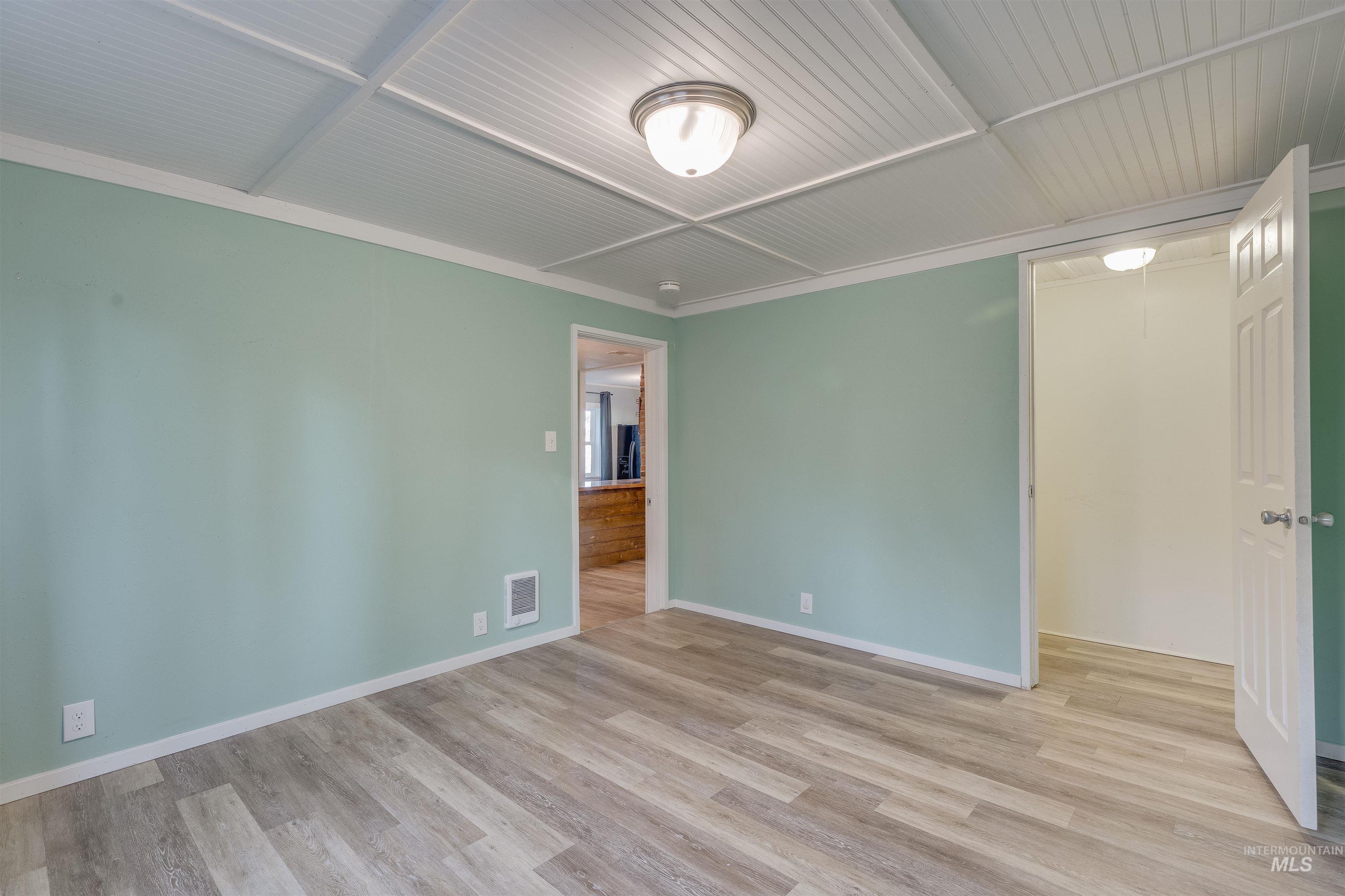 212 E Henley St., Moscow, Idaho 83843, 3 Bedrooms, 2 Bathrooms, Residential For Sale, Price $399,000, 98982291