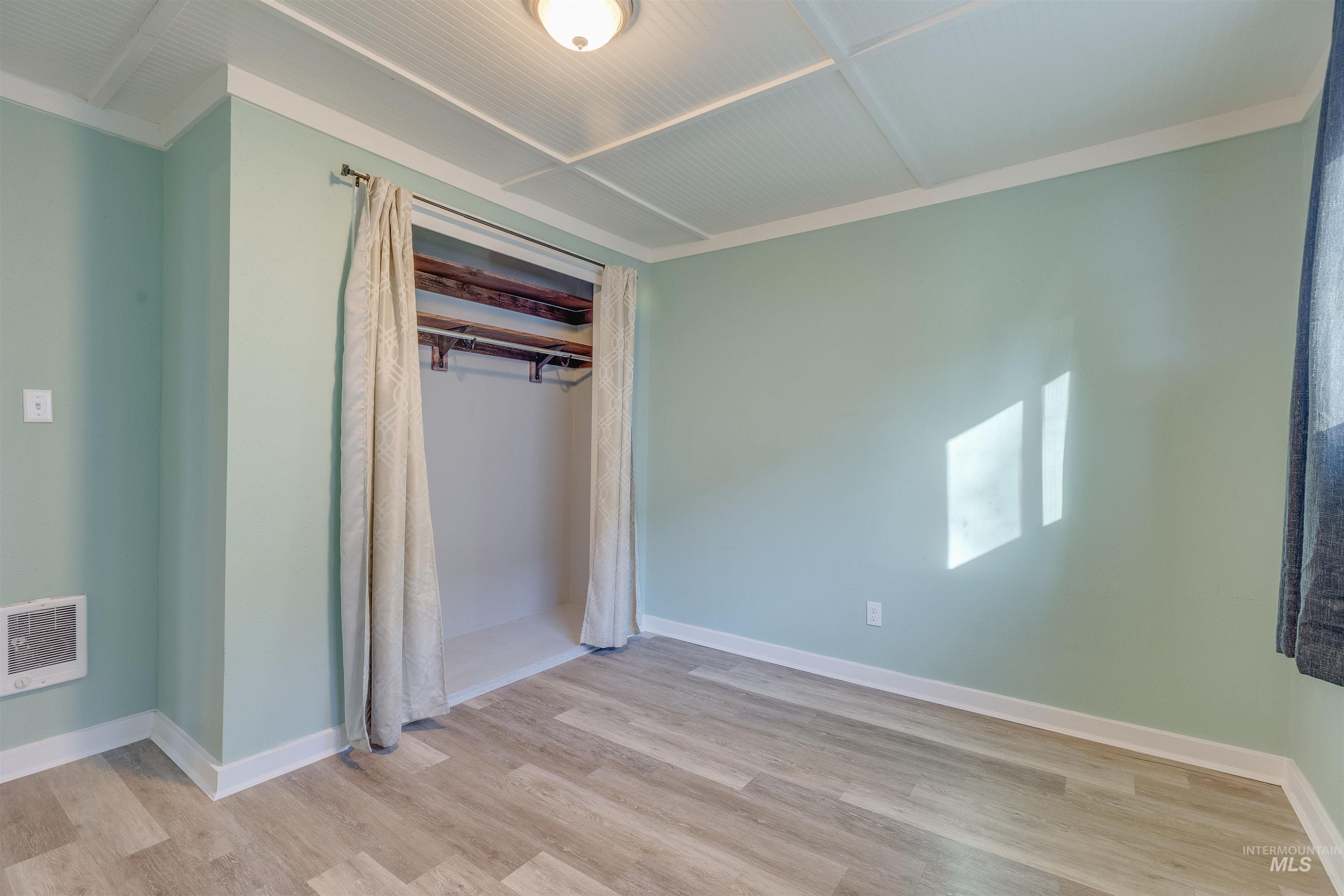 212 E Henley St., Moscow, Idaho 83843, 3 Bedrooms, 2 Bathrooms, Residential For Sale, Price $399,000, 98982291