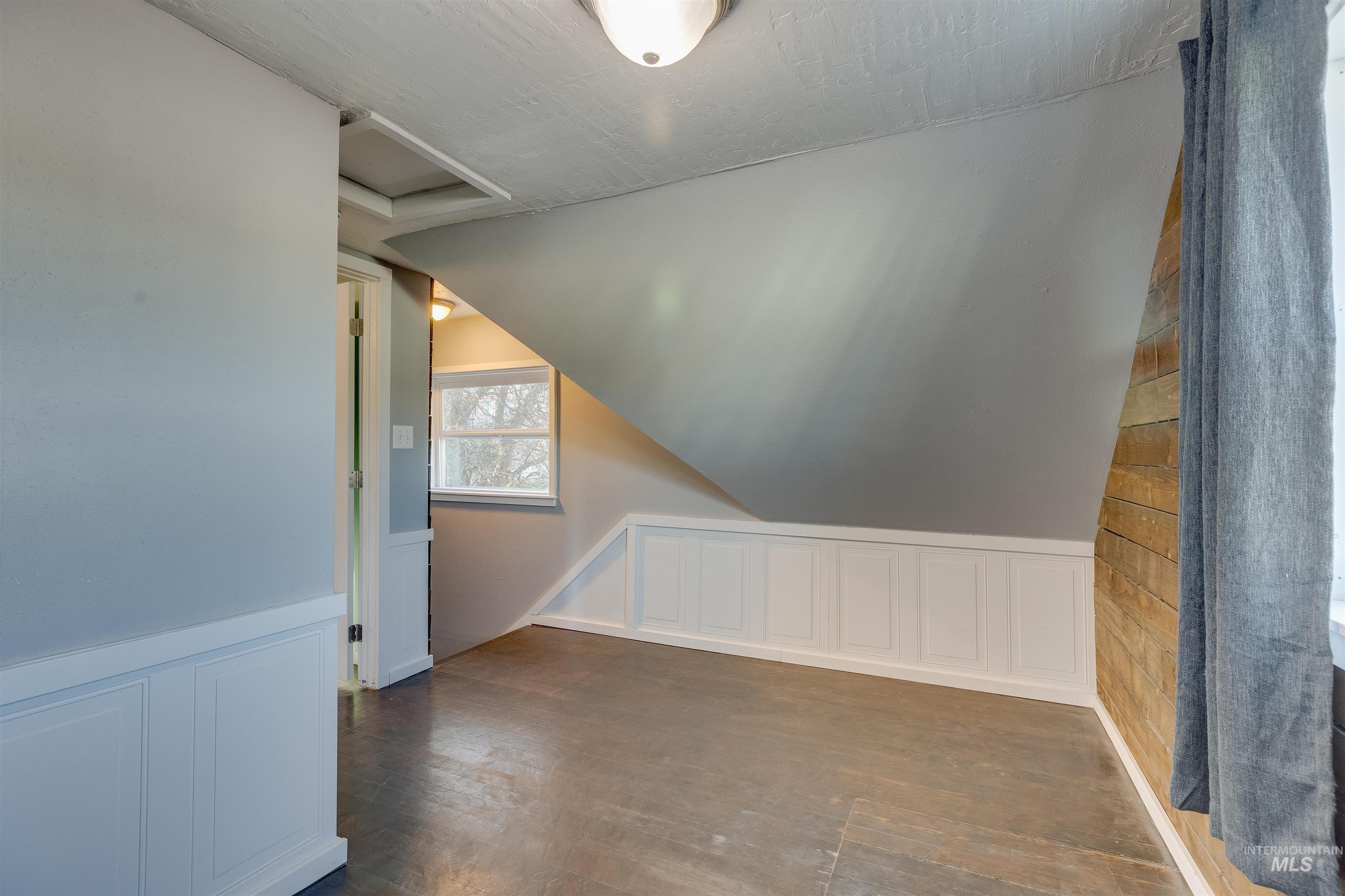 212 E Henley St., Moscow, Idaho 83843, 3 Bedrooms, 2 Bathrooms, Residential For Sale, Price $399,000, 98982291