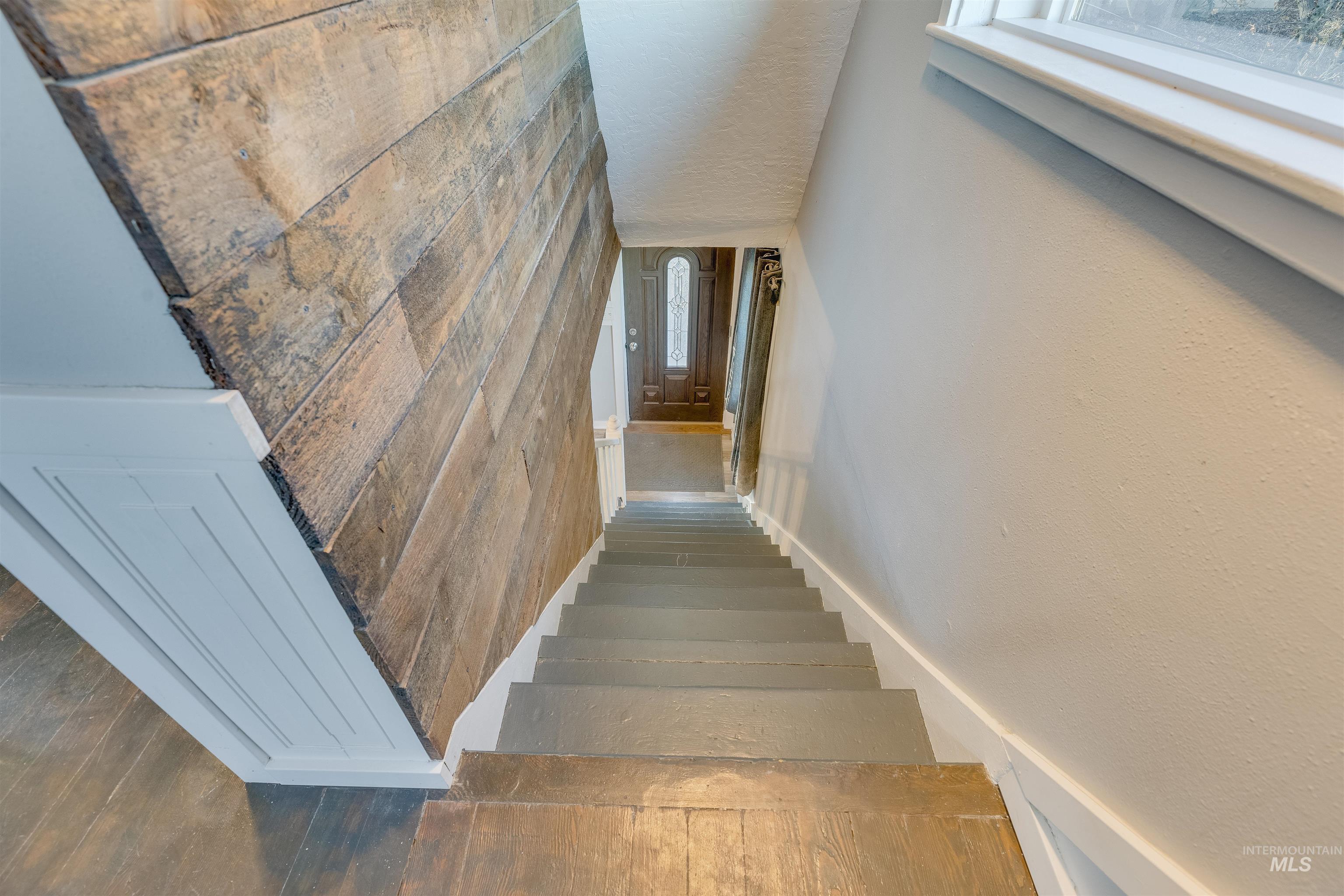 212 E Henley St., Moscow, Idaho 83843, 3 Bedrooms, 2 Bathrooms, Residential For Sale, Price $399,000, 98982291