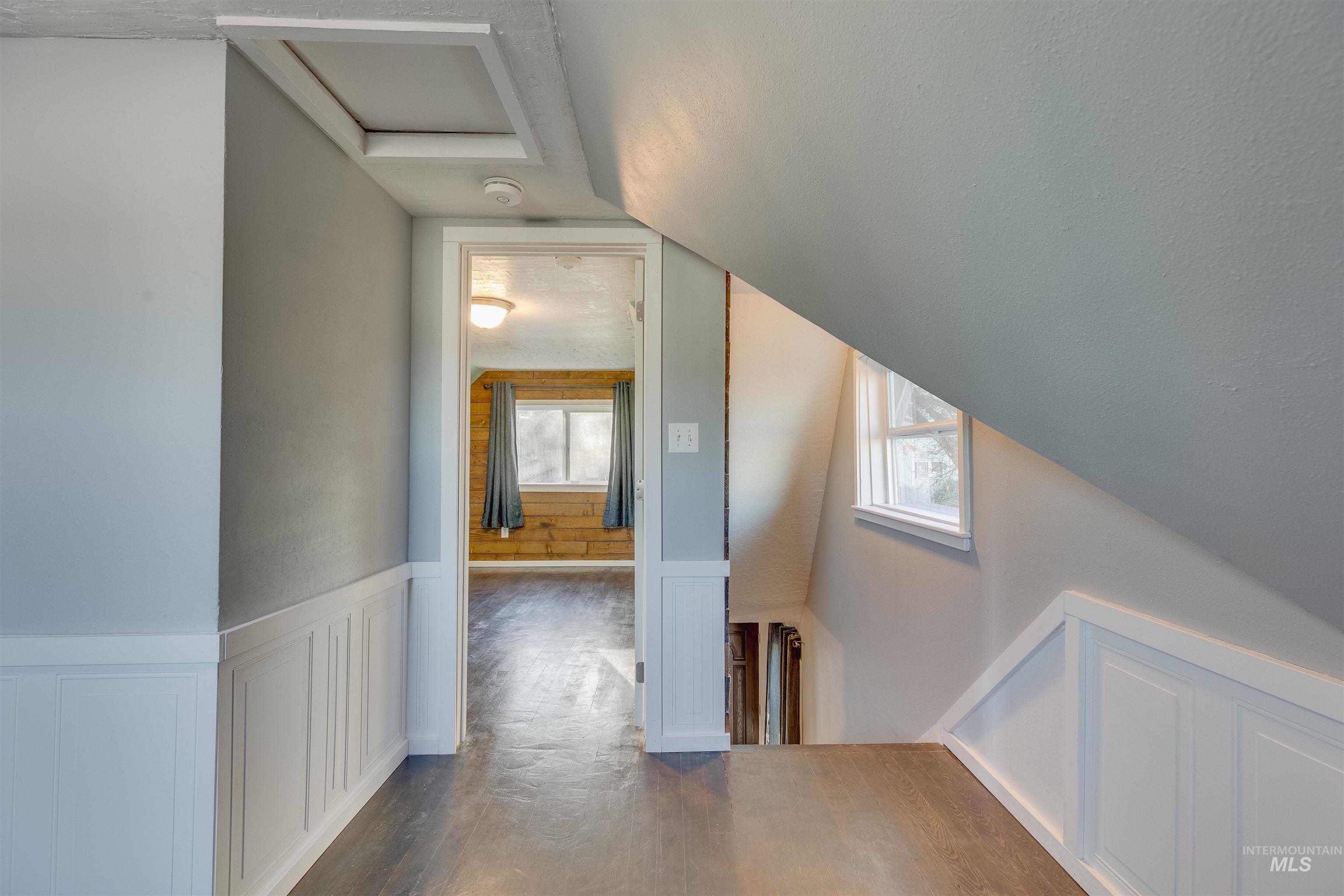 212 E Henley St., Moscow, Idaho 83843, 3 Bedrooms, 2 Bathrooms, Residential For Sale, Price $399,000, 98982291