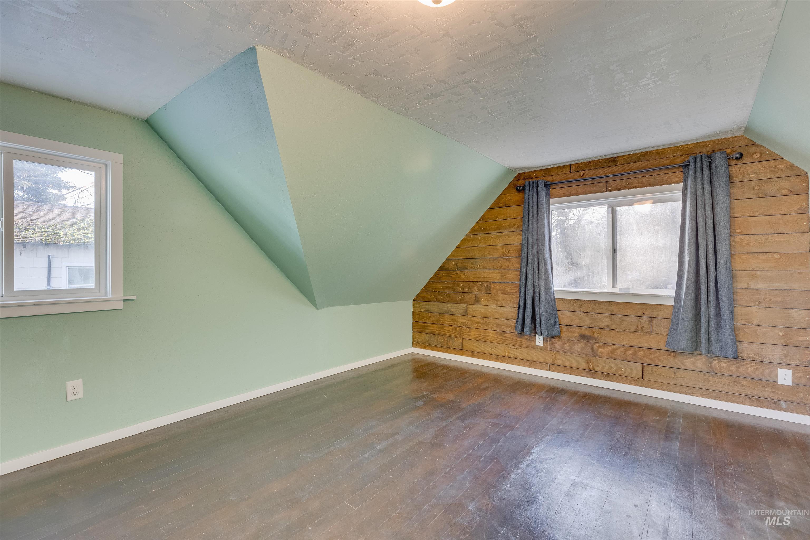 212 E Henley St., Moscow, Idaho 83843, 3 Bedrooms, 2 Bathrooms, Residential For Sale, Price $399,000, 98982291