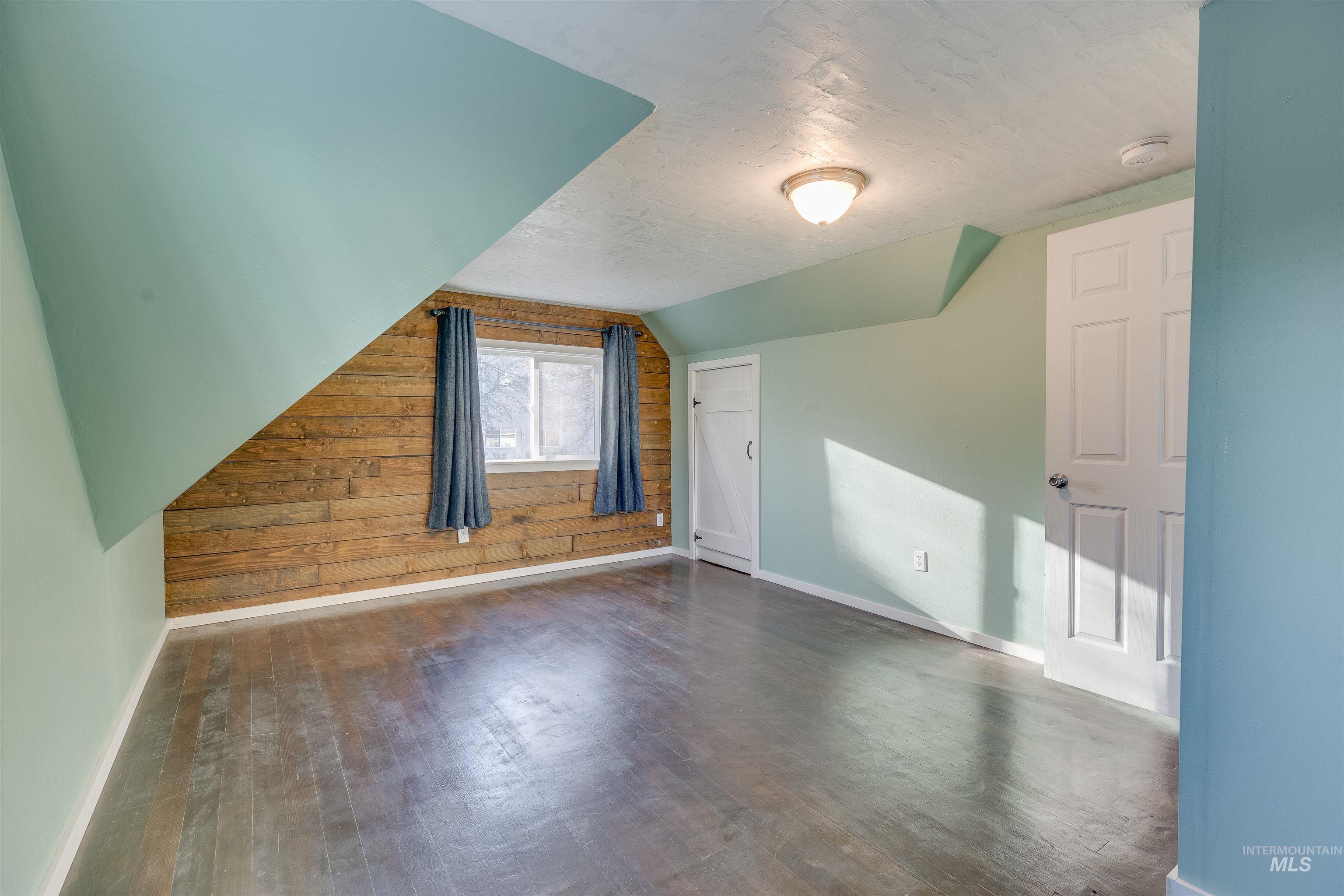 212 E Henley St., Moscow, Idaho 83843, 3 Bedrooms, 2 Bathrooms, Residential For Sale, Price $399,000, 98982291