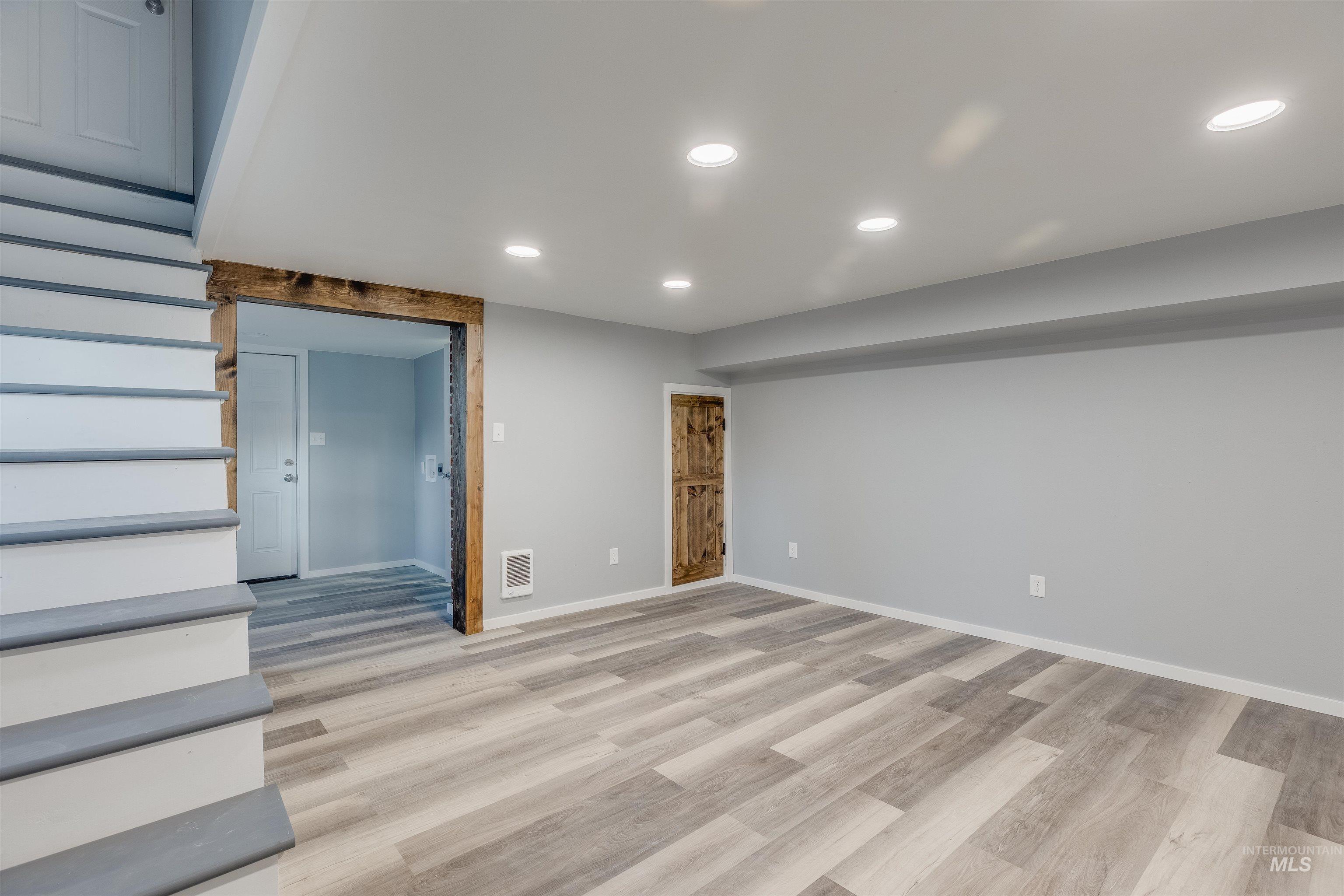 212 E Henley St., Moscow, Idaho 83843, 3 Bedrooms, 2 Bathrooms, Residential For Sale, Price $399,000, 98982291