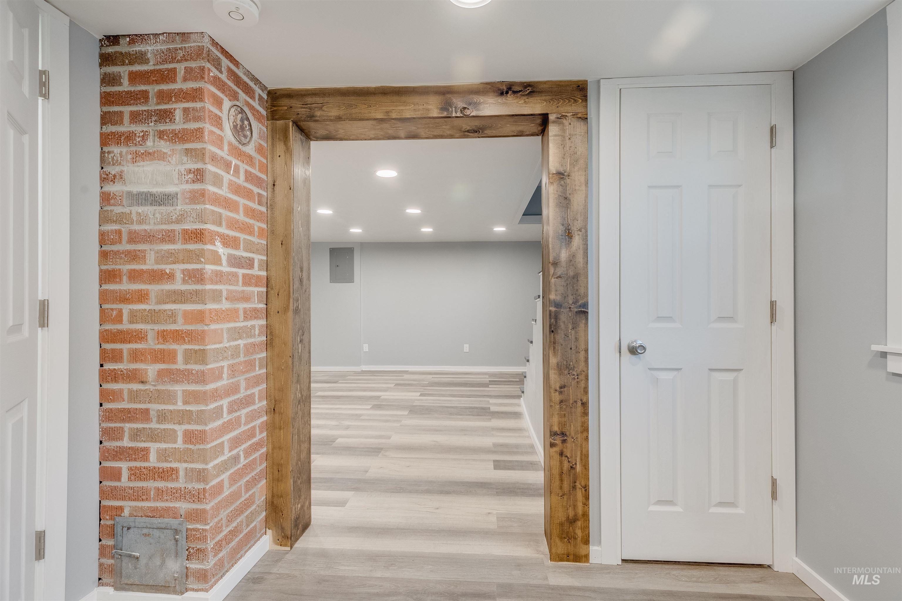 212 E Henley St., Moscow, Idaho 83843, 3 Bedrooms, 2 Bathrooms, Residential For Sale, Price $399,000, 98982291