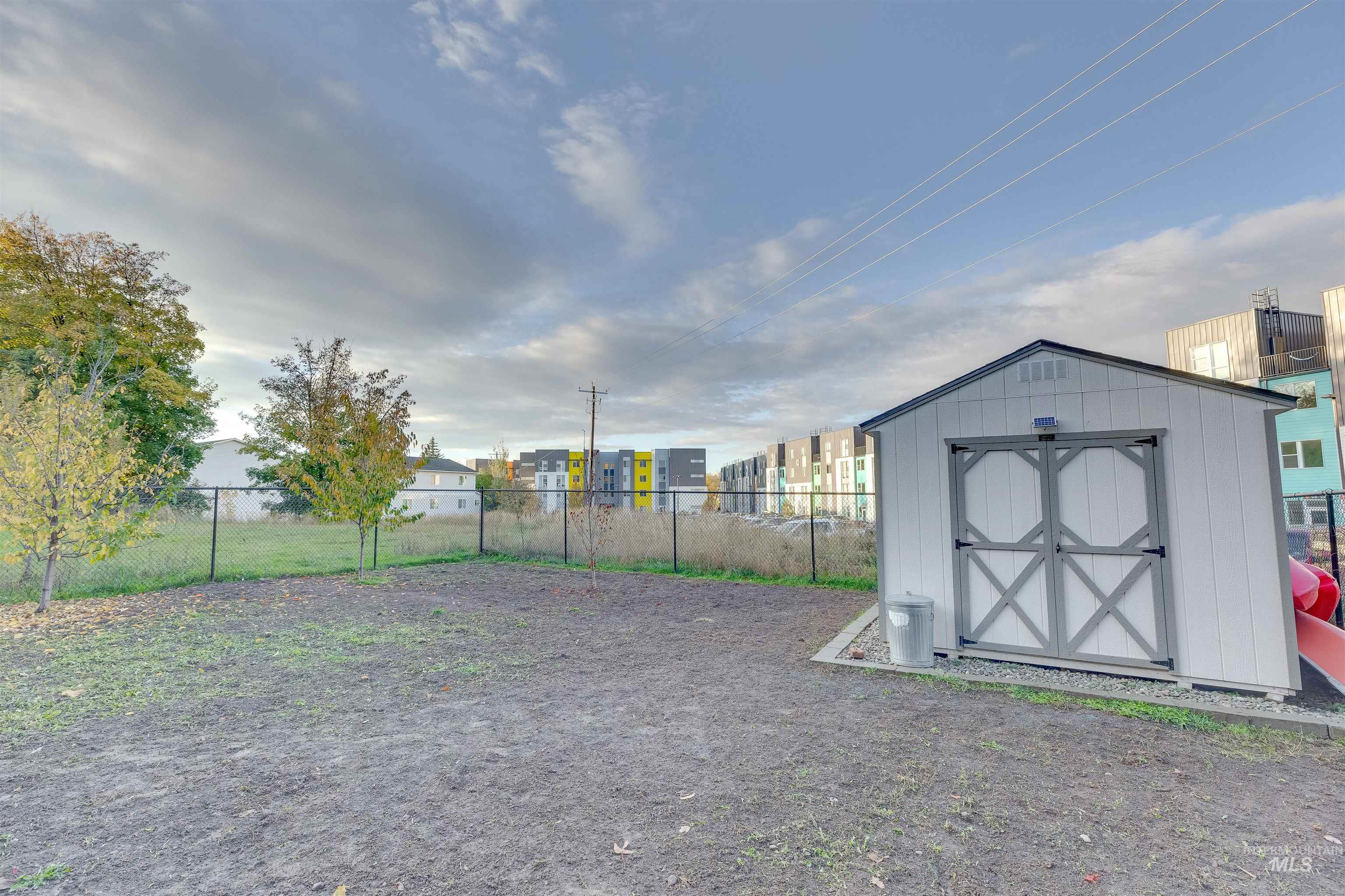 212 E Henley St., Moscow, Idaho 83843, 3 Bedrooms, 2 Bathrooms, Residential For Sale, Price $399,000, 98982291