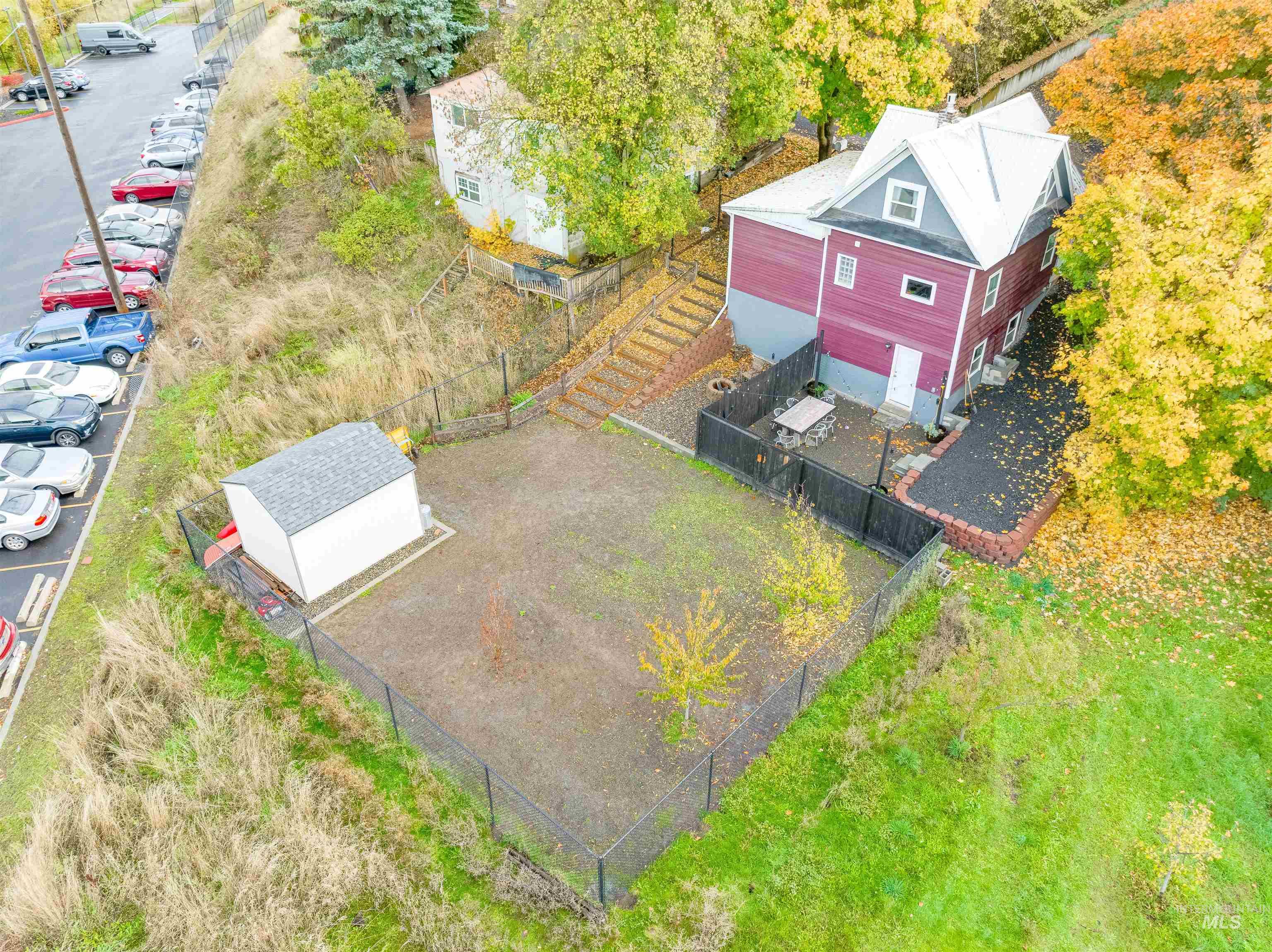 212 E Henley St., Moscow, Idaho 83843, 3 Bedrooms, 2 Bathrooms, Residential For Sale, Price $399,000, 98982291