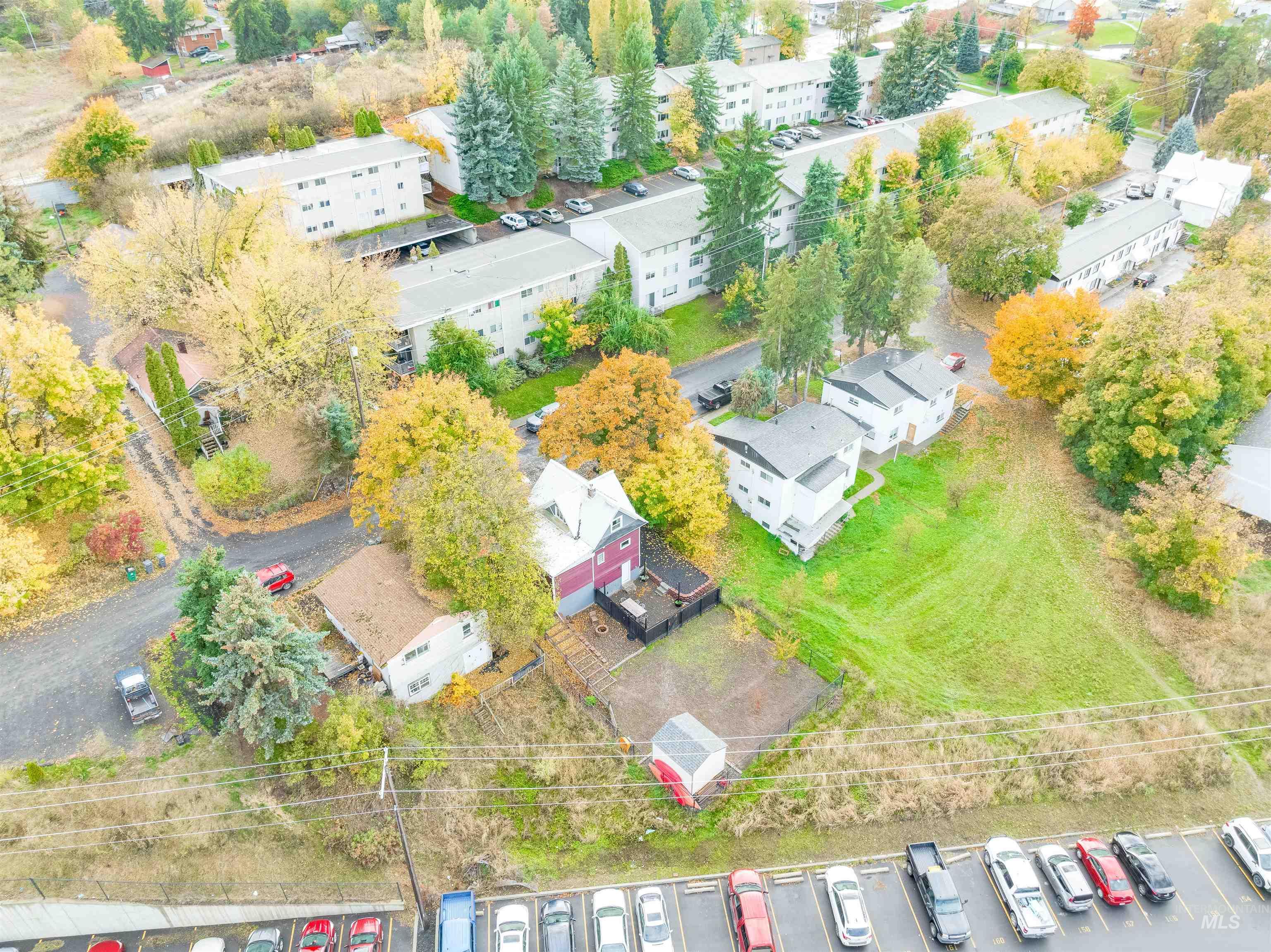 212 E Henley St., Moscow, Idaho 83843, 3 Bedrooms, 2 Bathrooms, Residential For Sale, Price $399,000, 98982291