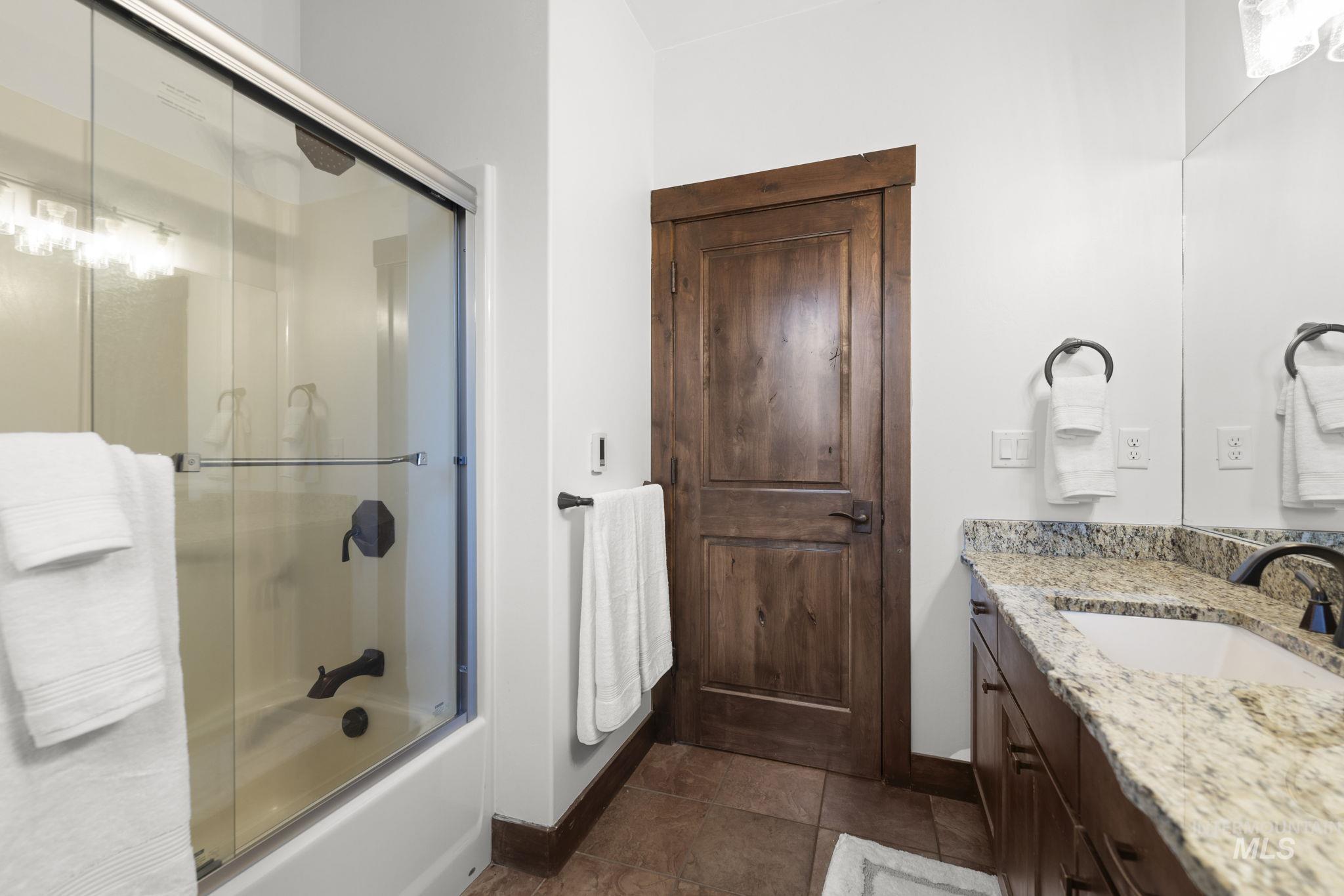 12924 Dawn Drive, Donnelly, Idaho 83615, 5 Bedrooms, 4.5 Bathrooms, Residential For Sale, Price $1,990,000,MLS 98982292