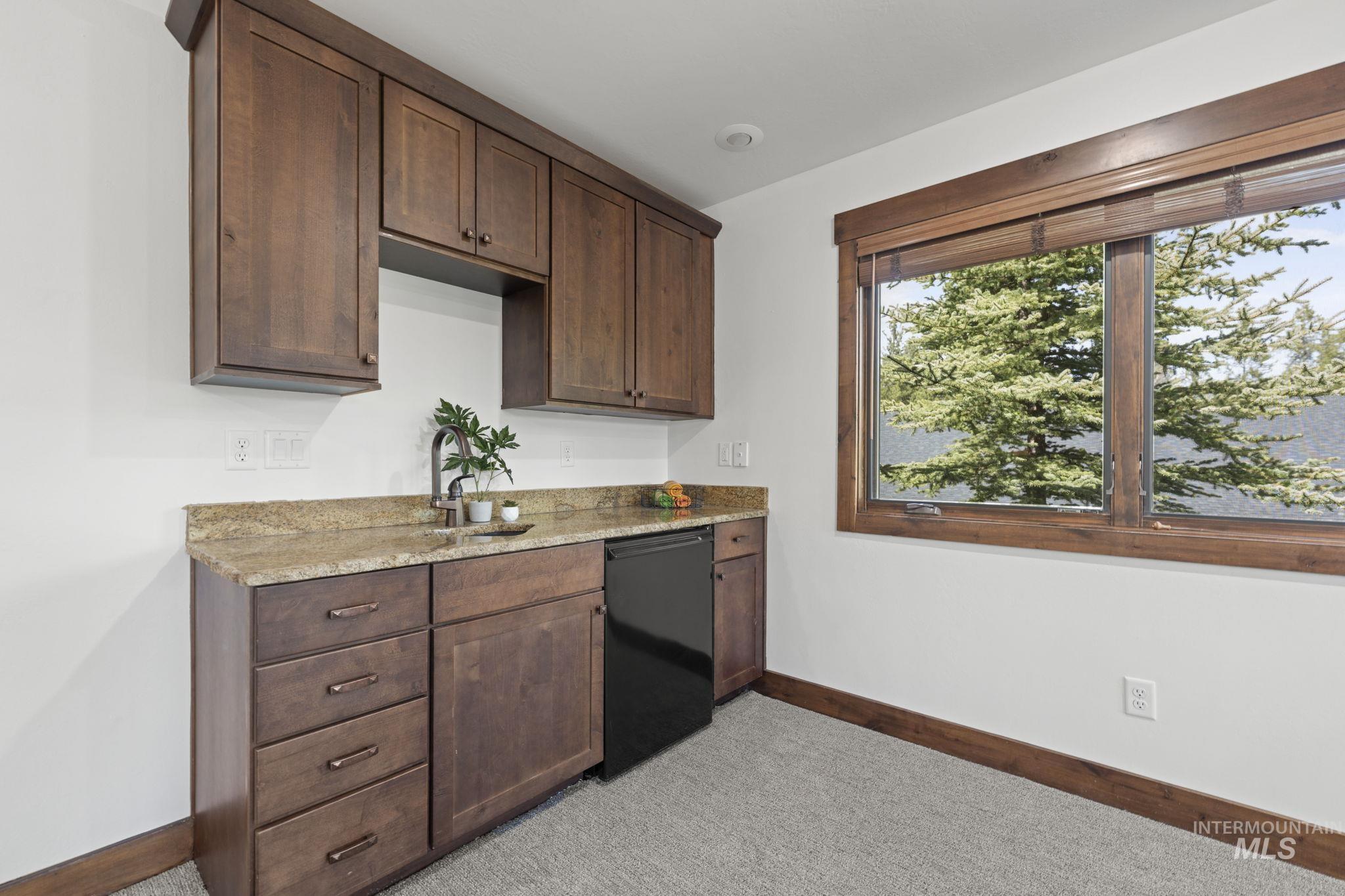 12924 Dawn Drive, Donnelly, Idaho 83615, 5 Bedrooms, 4.5 Bathrooms, Residential For Sale, Price $1,990,000,MLS 98982292