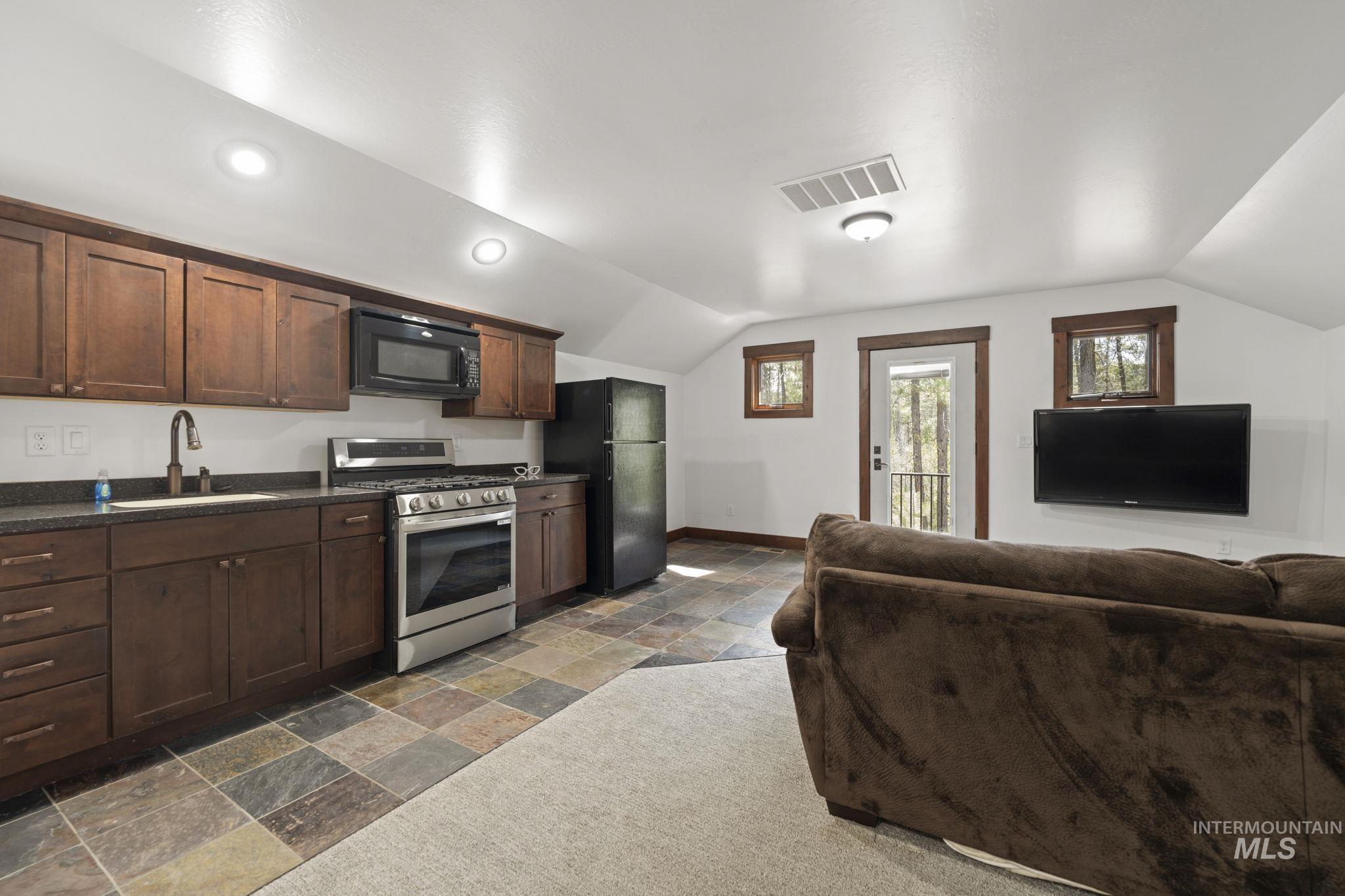 12924 Dawn Drive, Donnelly, Idaho 83615, 5 Bedrooms, 4.5 Bathrooms, Residential For Sale, Price $1,990,000,MLS 98982292