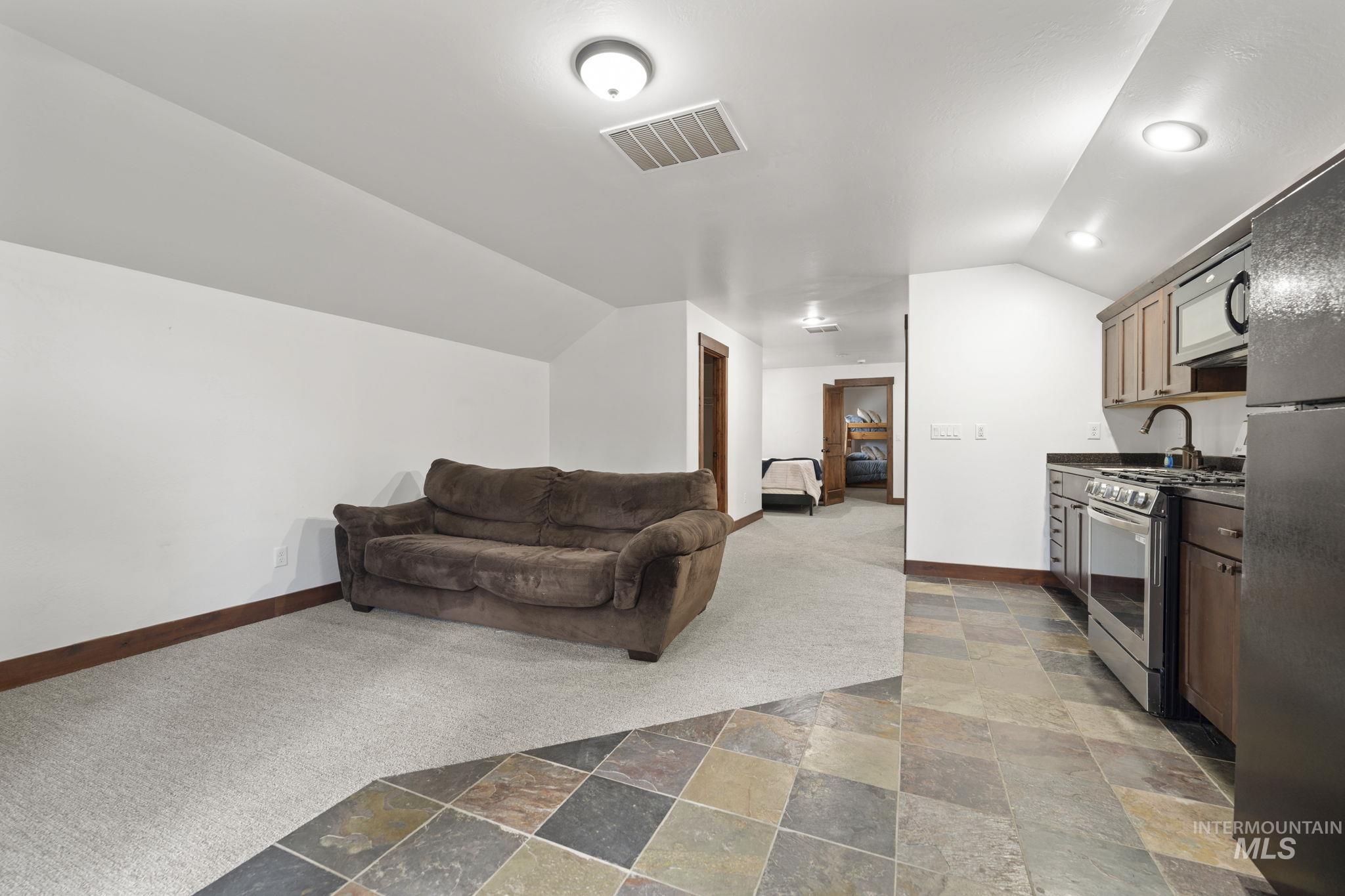 12924 Dawn Drive, Donnelly, Idaho 83615, 5 Bedrooms, 4.5 Bathrooms, Residential For Sale, Price $1,990,000,MLS 98982292