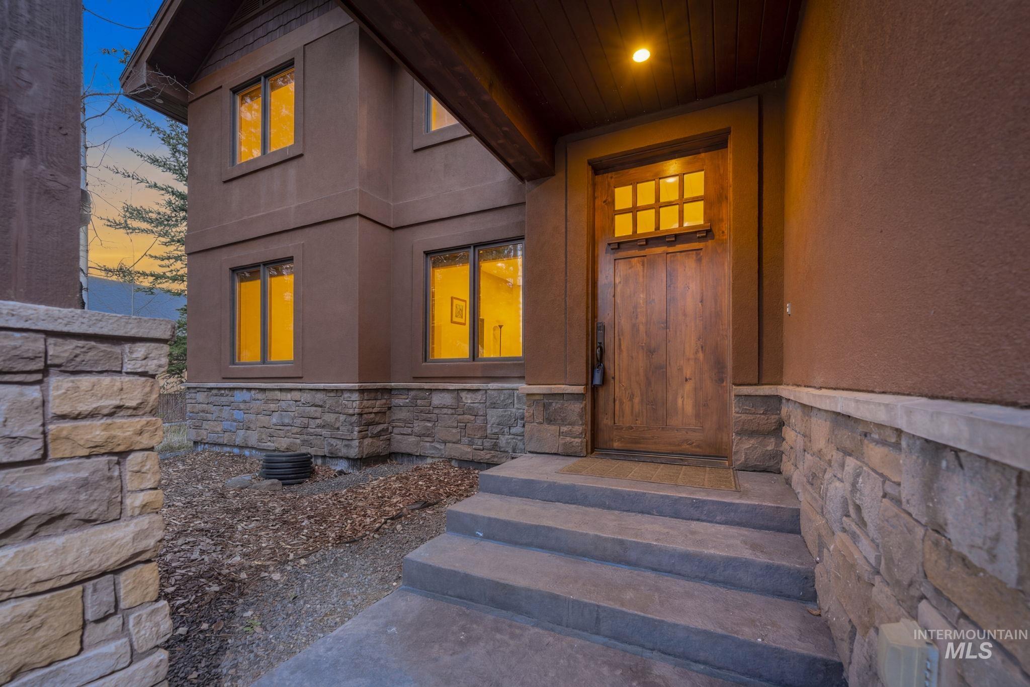 12924 Dawn Drive, Donnelly, Idaho 83615, 5 Bedrooms, 4.5 Bathrooms, Residential For Sale, Price $1,990,000, 98982292