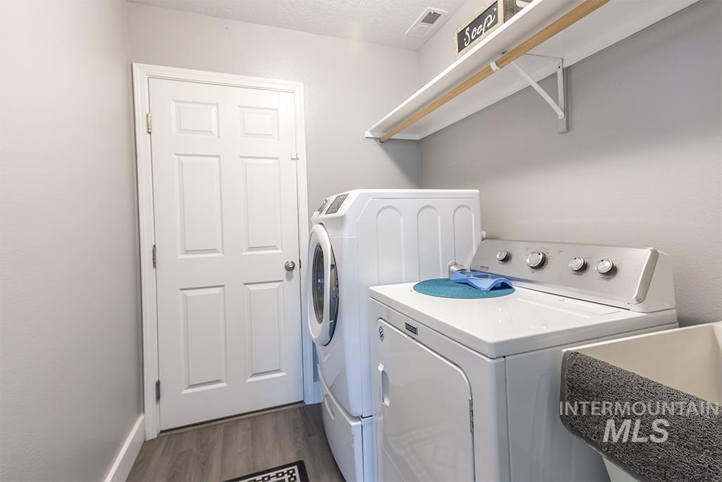 85 E Havasu Falls Ct., Meridian, Idaho 83646, 4 Bedrooms, 3 Bathrooms, Residential For Sale, Price $589,900, 98982293