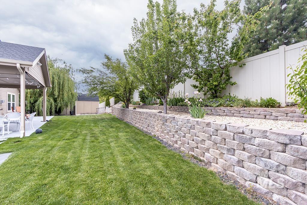 85 E Havasu Falls Ct., Meridian, Idaho 83646, 4 Bedrooms, 3 Bathrooms, Residential For Sale, Price $589,900, 98982293