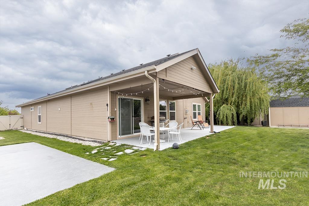 85 E Havasu Falls Ct., Meridian, Idaho 83646, 4 Bedrooms, 3 Bathrooms, Residential For Sale, Price $589,900, 98982293