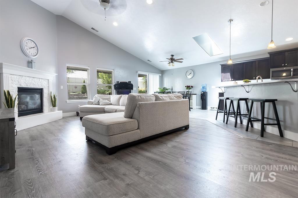 85 E Havasu Falls Ct., Meridian, Idaho 83646, 4 Bedrooms, 3 Bathrooms, Residential For Sale, Price $589,900, 98982293