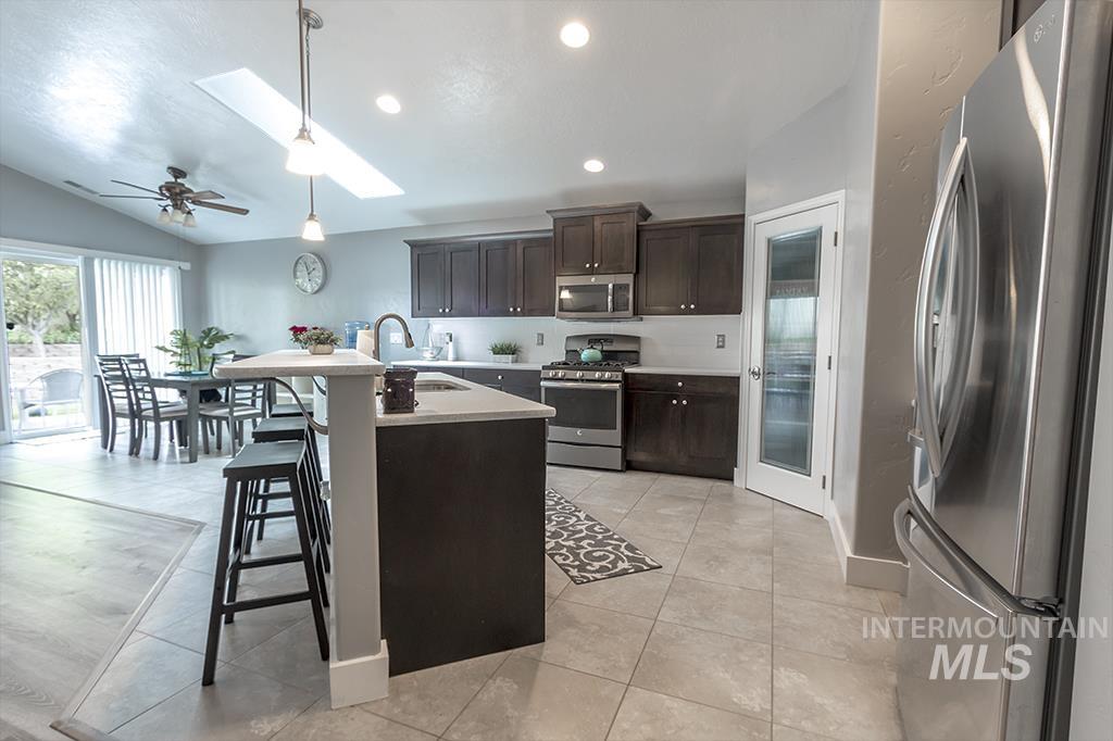 85 E Havasu Falls Ct., Meridian, Idaho 83646, 4 Bedrooms, 3 Bathrooms, Residential For Sale, Price $589,900, 98982293