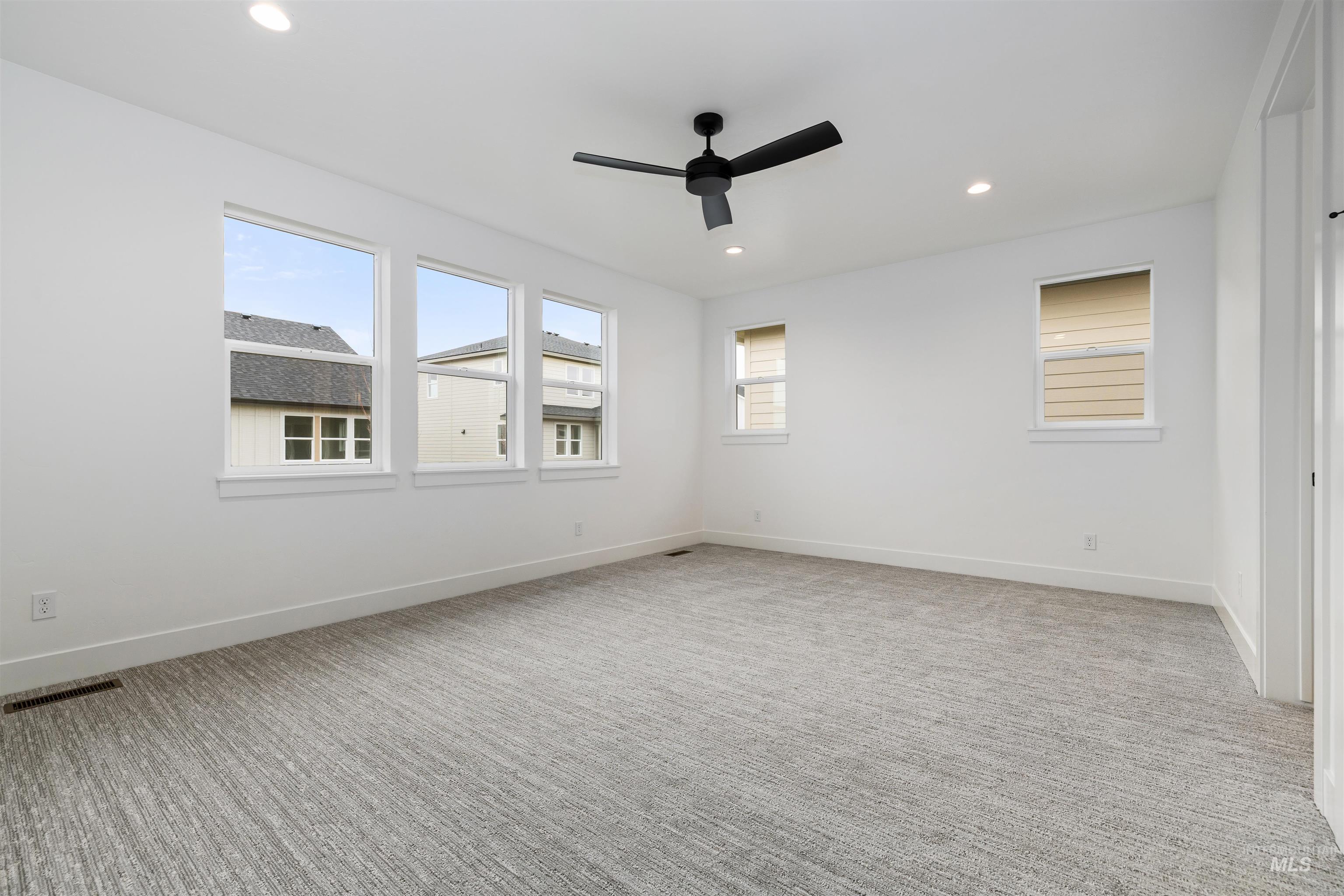 10520 W Shumard Dr, Star, Idaho 83669, 3 Bedrooms, 2.5 Bathrooms, Residential For Sale, Price $599,900, 98982294