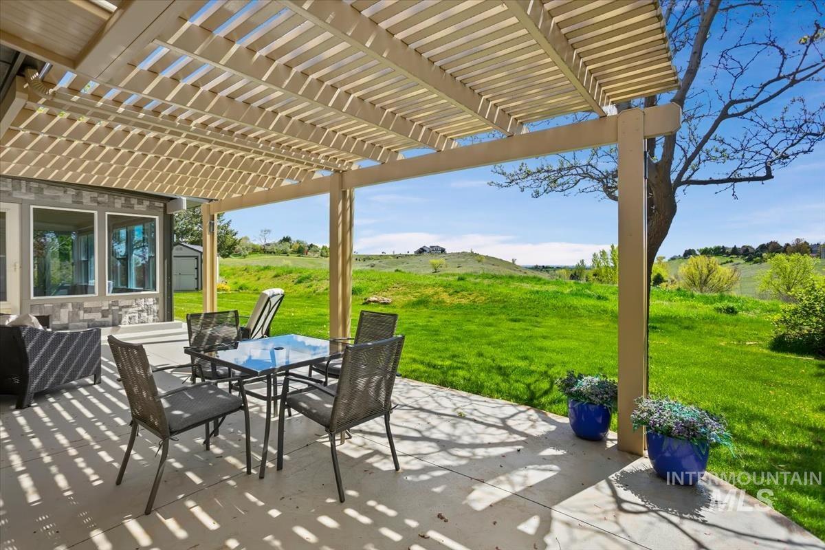 9511 W Hills Gate Dr, Star, Idaho 83669, 3 Bedrooms, 4 Bathrooms, Residential For Sale, Price $980,000,MLS 98982295