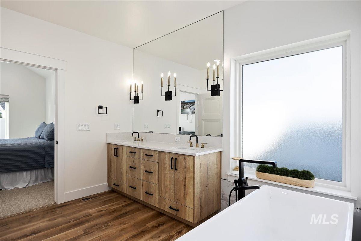 1223 Northridge Way, Kimberly, Idaho 83341, 4 Bedrooms, 2.5 Bathrooms, Residential For Sale, Price $682,000, 98982296