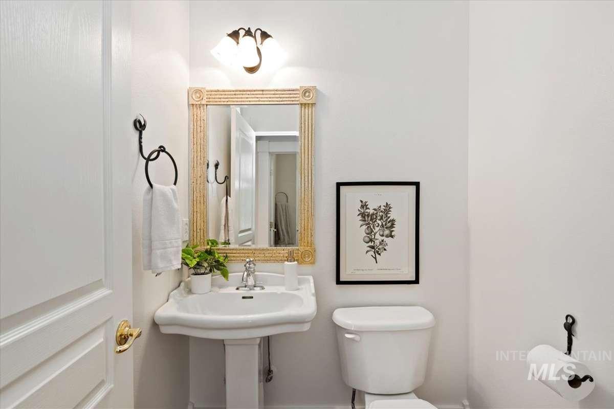 13480 N 2Nd Ave, Boise, Idaho 83714, 4 Bedrooms, 2.5 Bathrooms, Residential For Sale, Price $749,000, 98982297