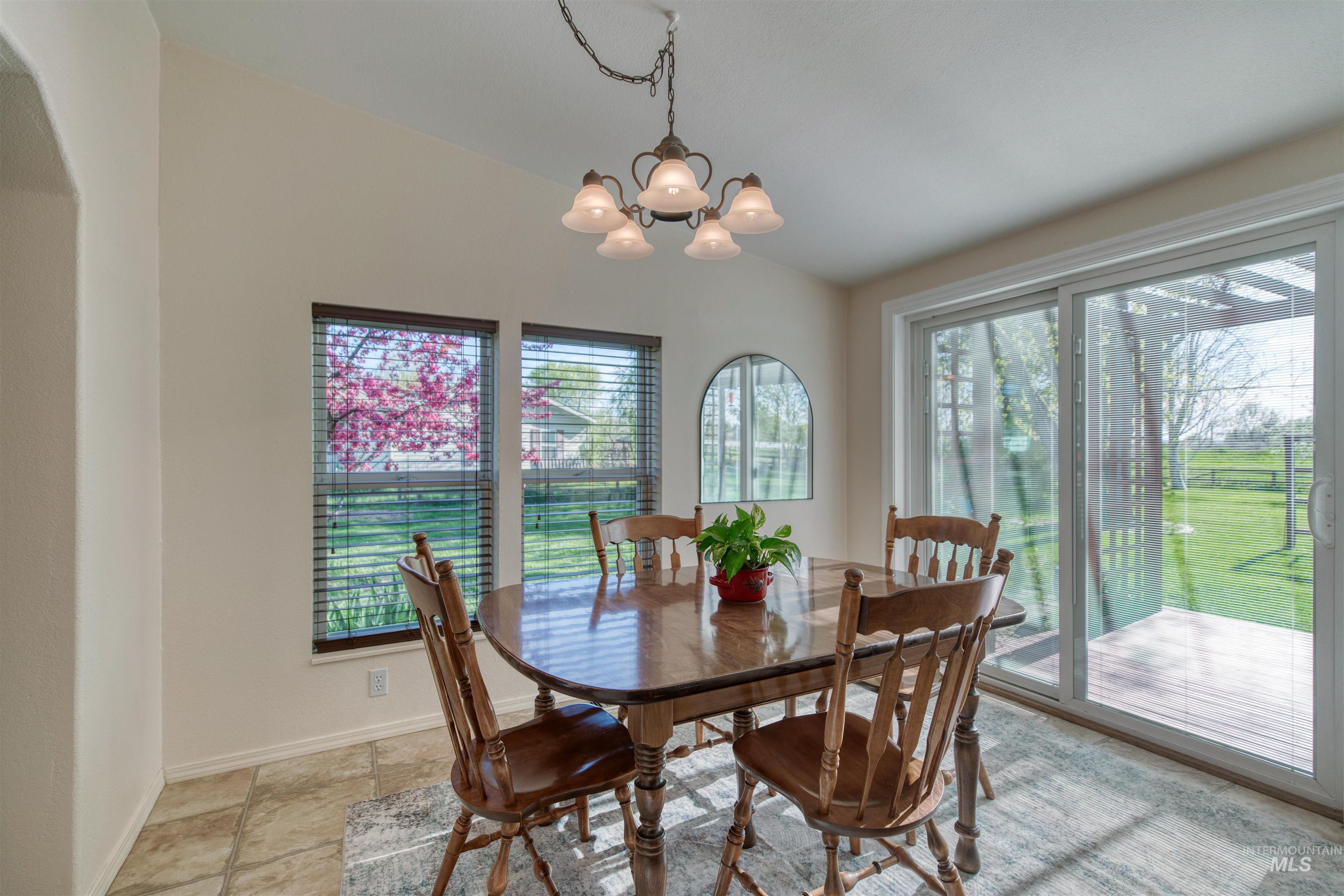 4511 S Cottage Grove Lane, Nampa, Idaho 83686, 3 Bedrooms, 2 Bathrooms, Residential For Sale, Price $475,000, 98982298