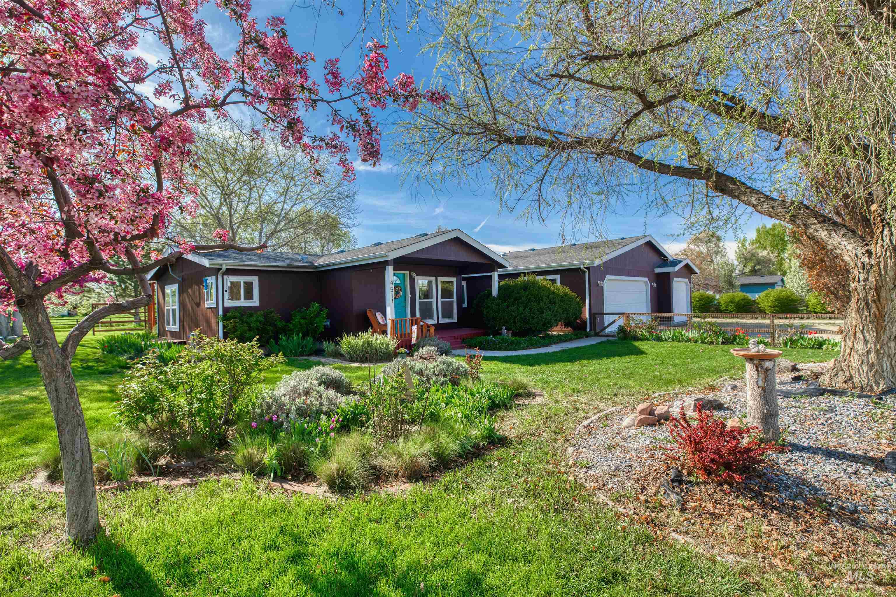 4511 S Cottage Grove Lane, Nampa, Idaho 83686, 3 Bedrooms, 2 Bathrooms, Residential For Sale, Price $475,000, 98982298