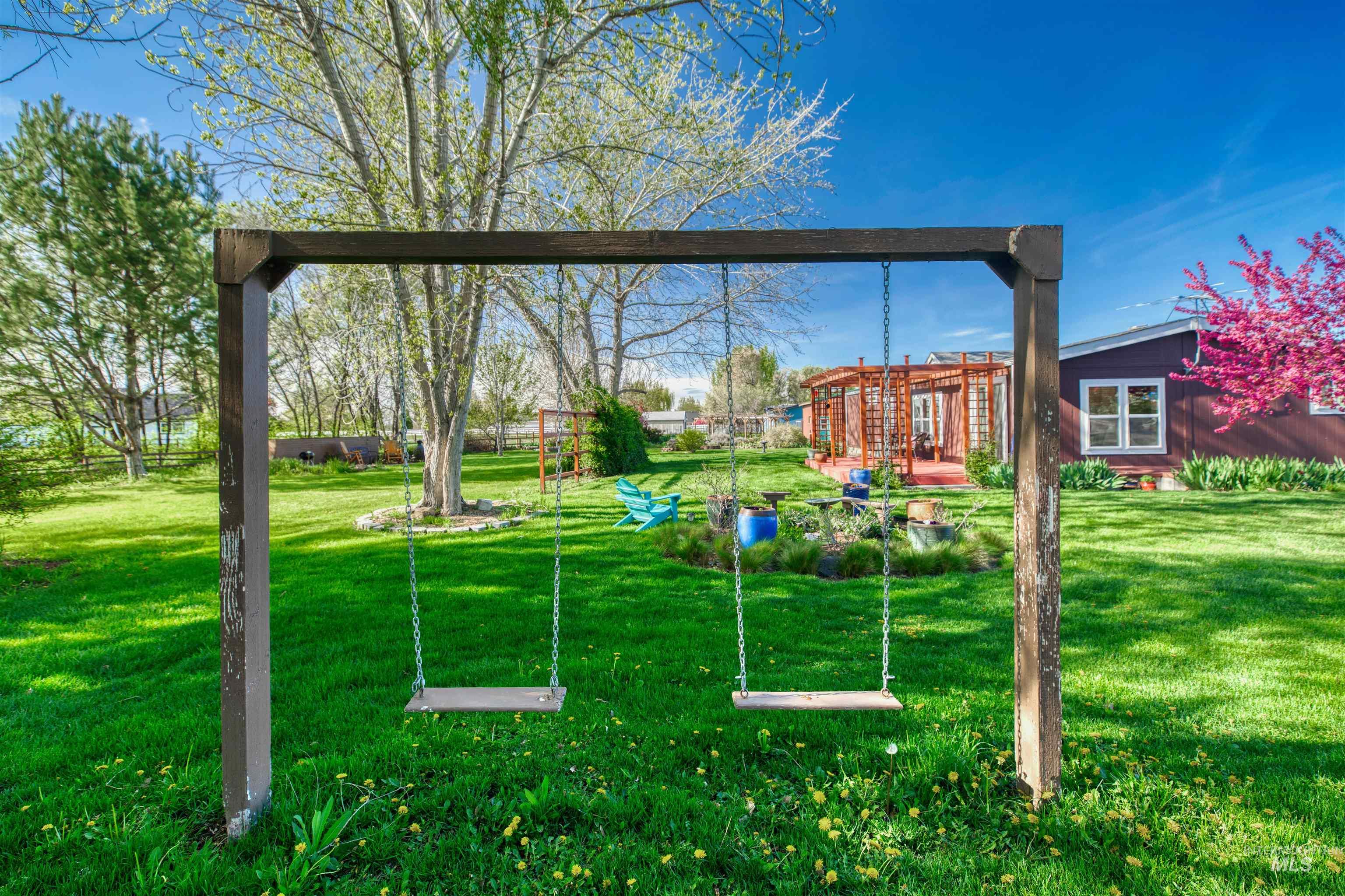 4511 S Cottage Grove Lane, Nampa, Idaho 83686, 3 Bedrooms, 2 Bathrooms, Residential For Sale, Price $475,000, 98982298