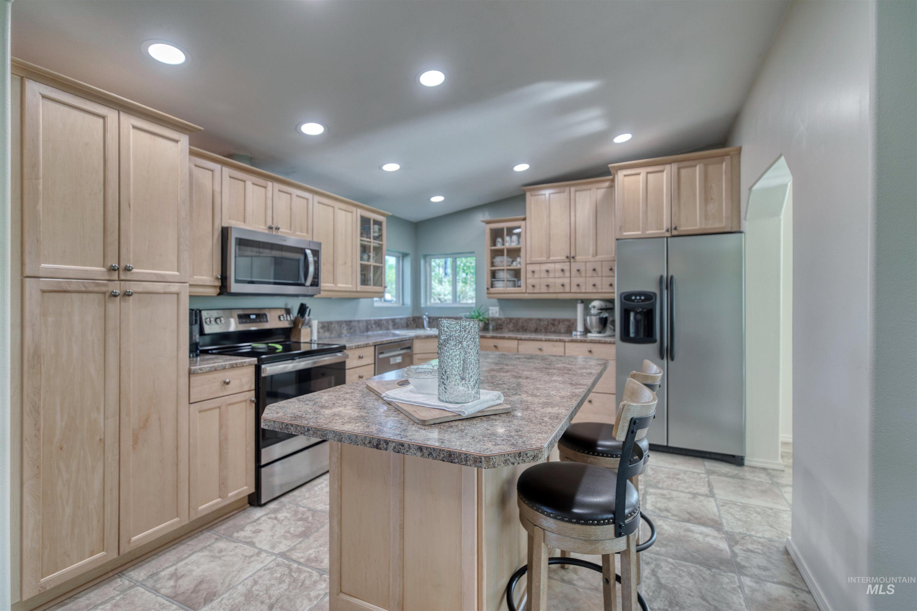 4511 S Cottage Grove Lane, Nampa, Idaho 83686, 3 Bedrooms, 2 Bathrooms, Residential For Sale, Price $475,000, 98982298