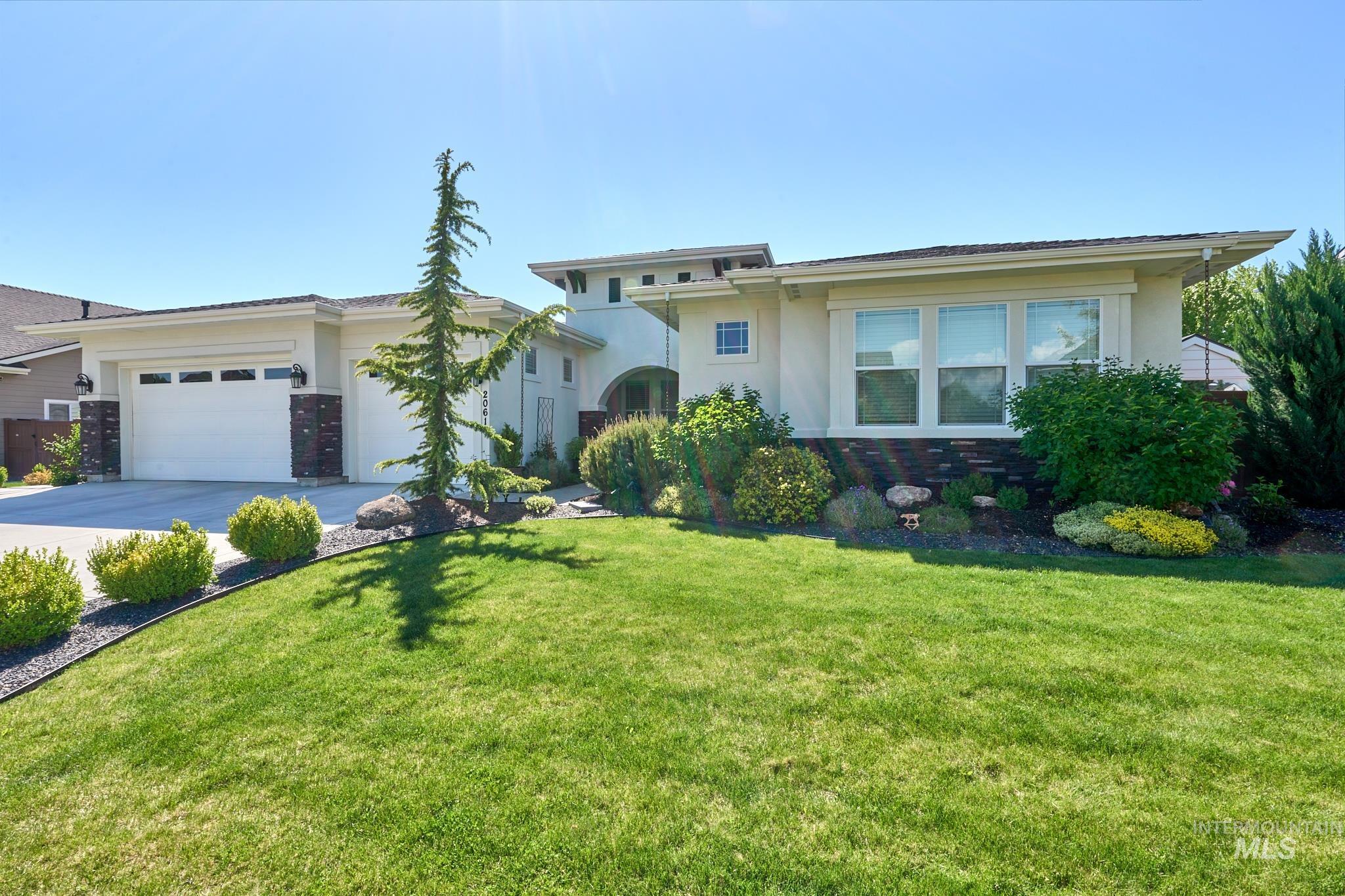 2061 N Synergy Ave, Eagle, Idaho 83616, 5 Bedrooms, 4.5 Bathrooms, Residential For Sale, Price $1,250,000,MLS 98982299